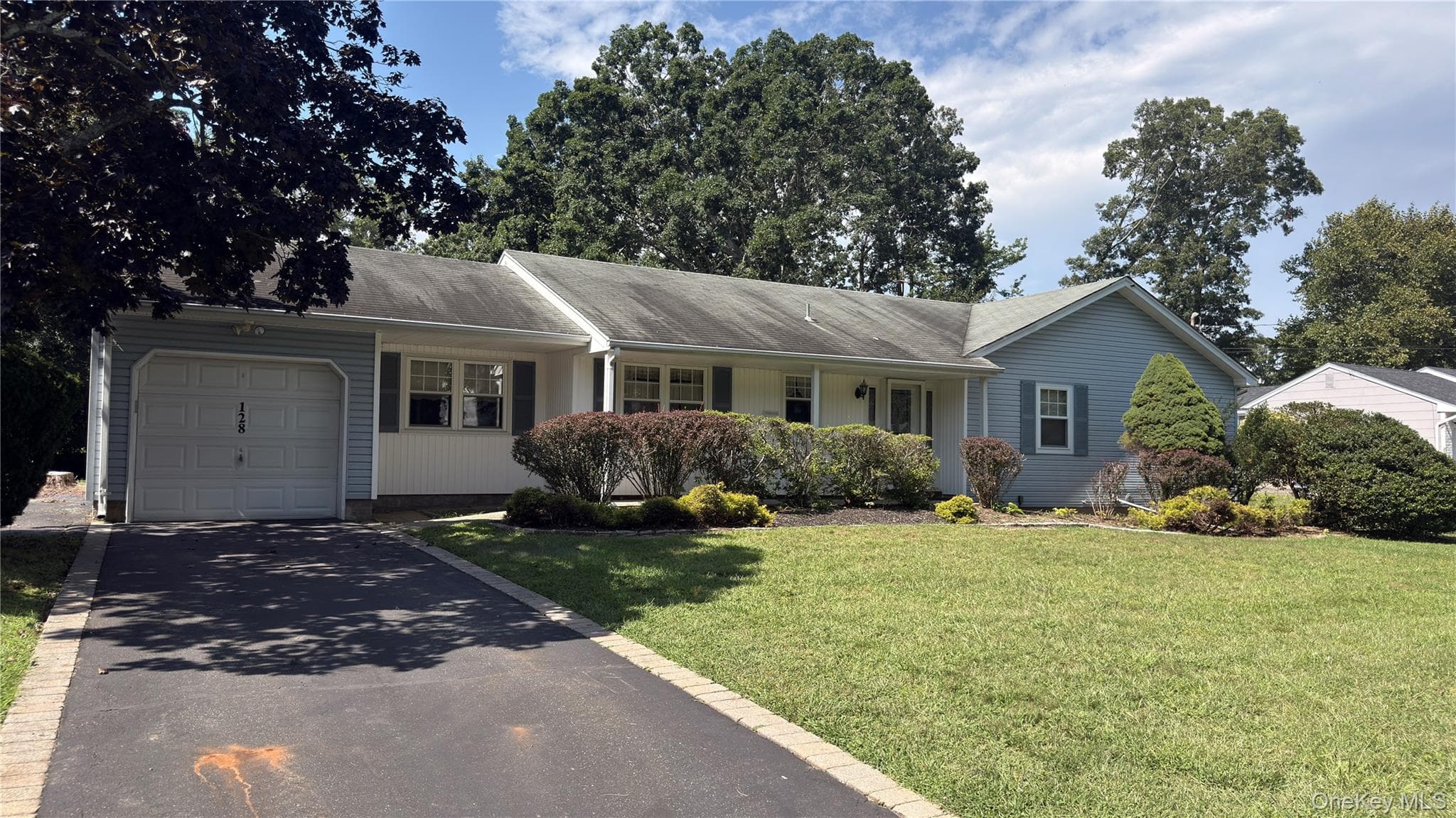128 Rocky Point Landing Road, Rocky Point