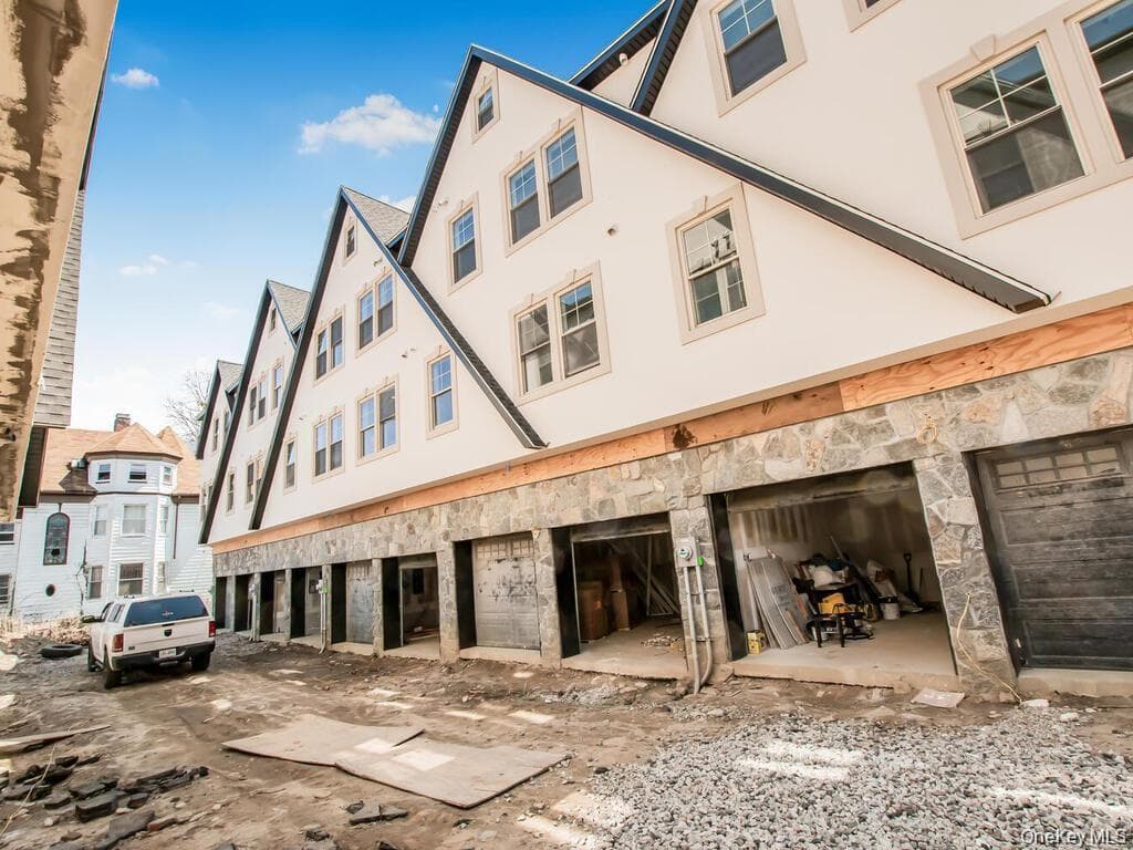 65 W 2nd Street Unit: 6 thumbnail 2