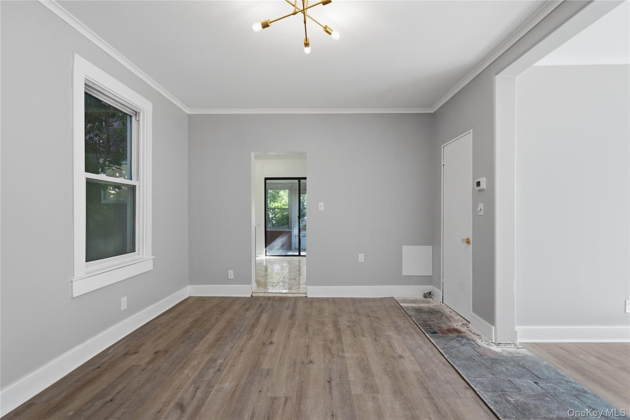10 Jones Street thumbnail 4