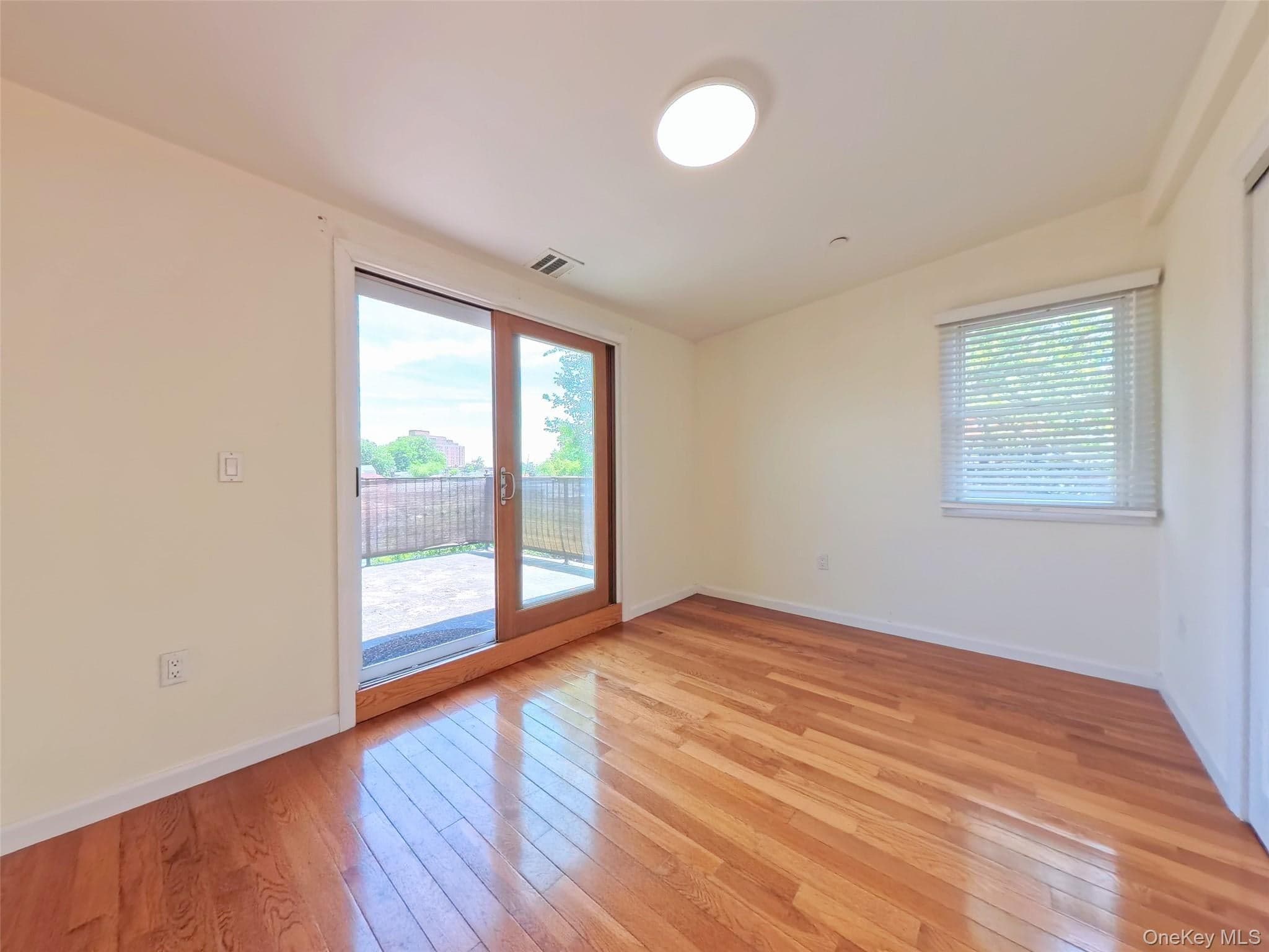 4038 194th Street Unit: 3B thumbnail 10