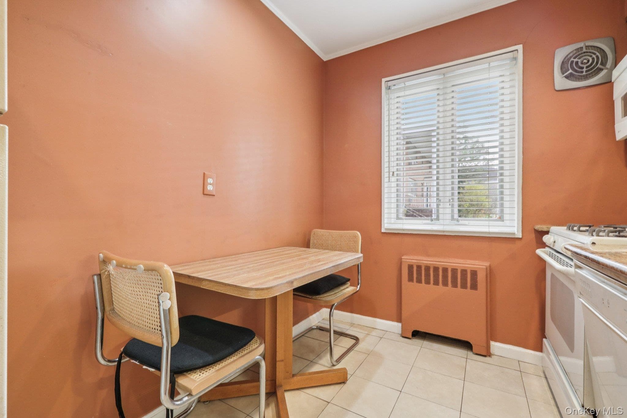 40 Lawrence Drive Unit: A thumbnail 7
