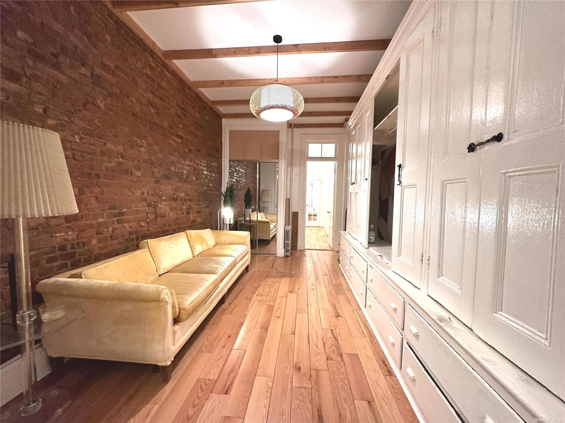 242 Kingsland Avenue thumbnail 2