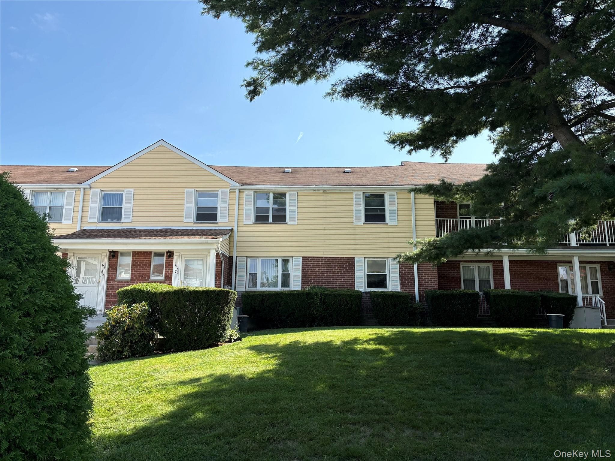 67-71 Cloverdale Lane Unit: 148, Oakland Gardens