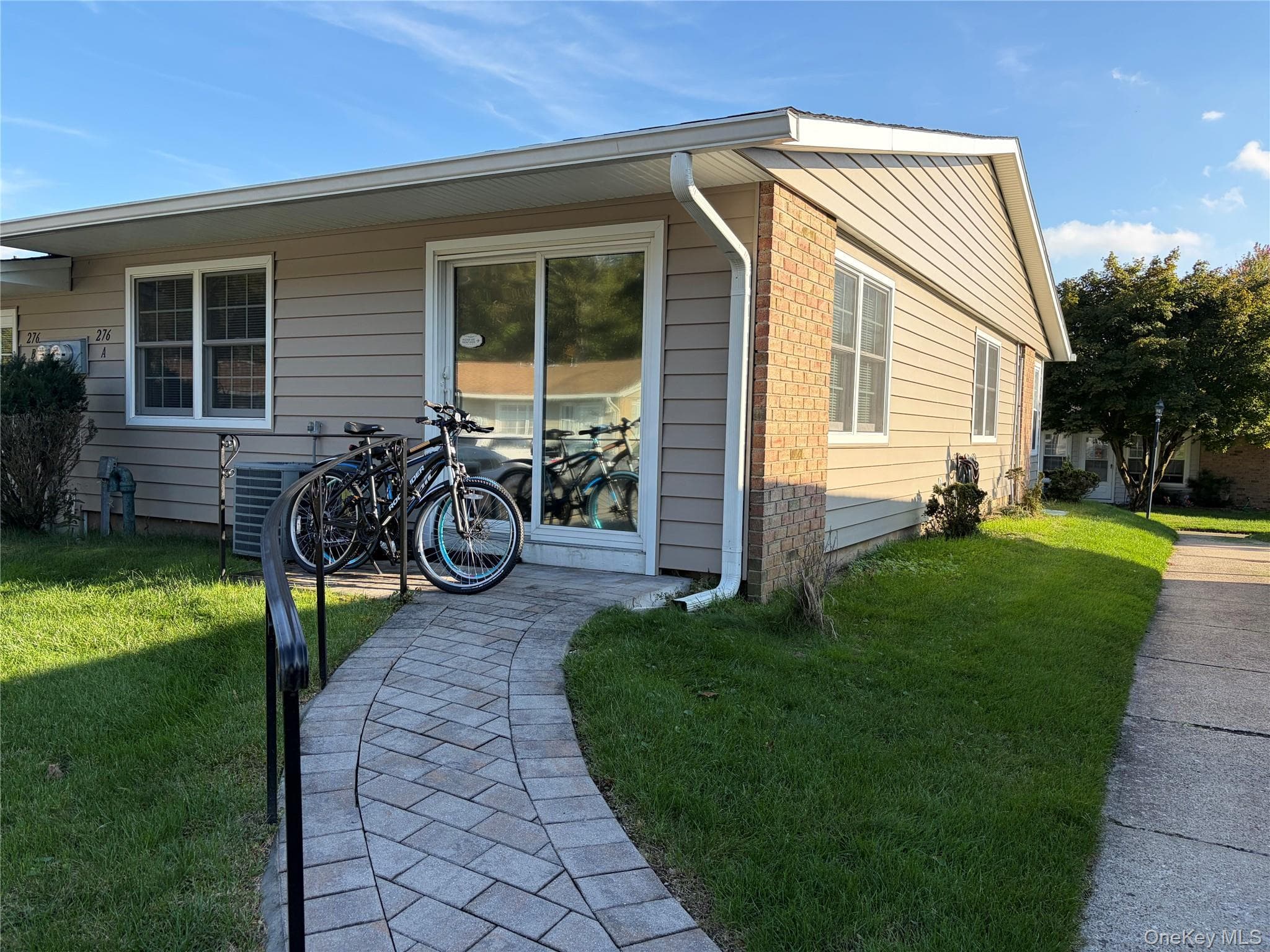 276 Berwick Court Unit: A thumbnail 2