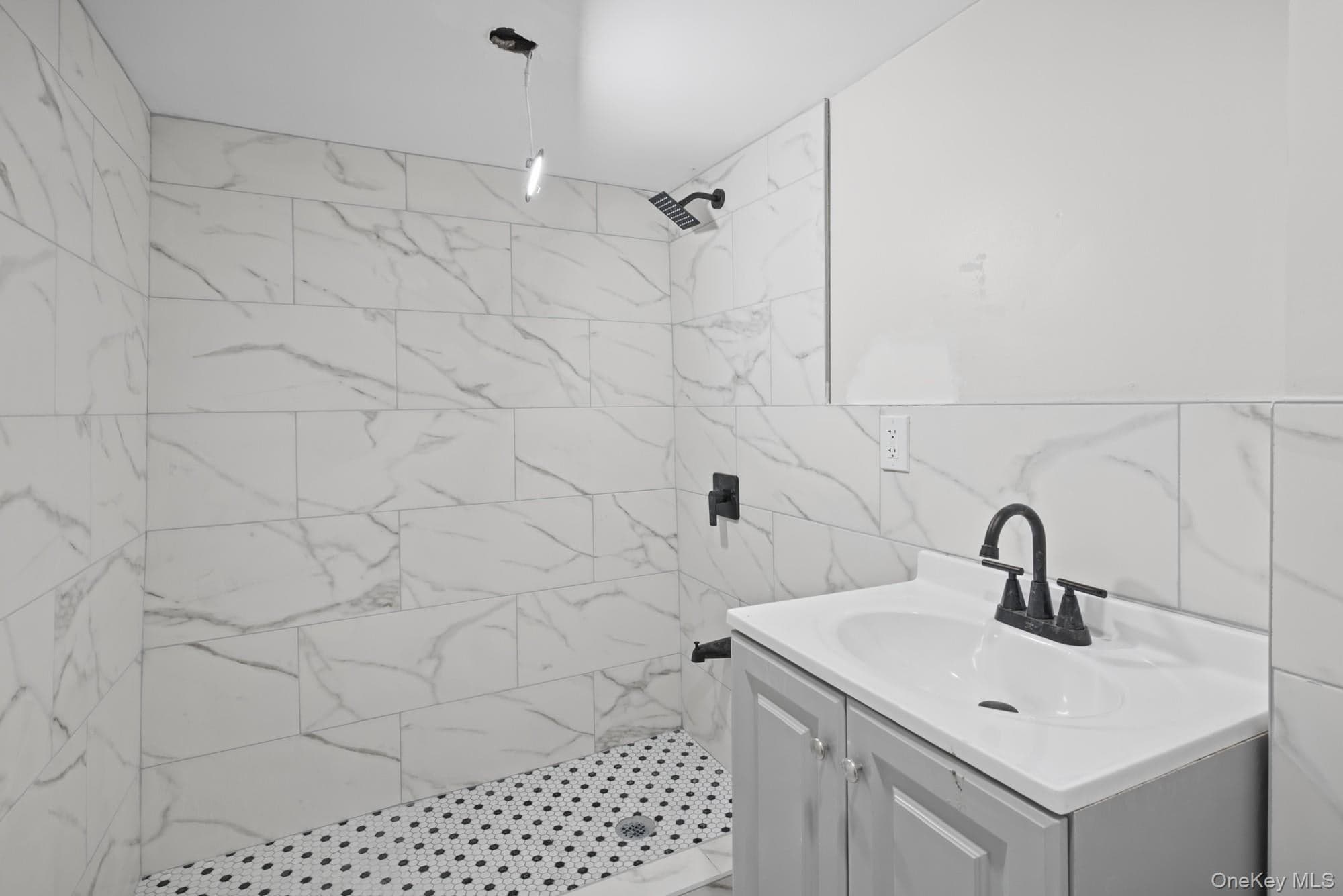 639 S 5th Avenue thumbnail 18