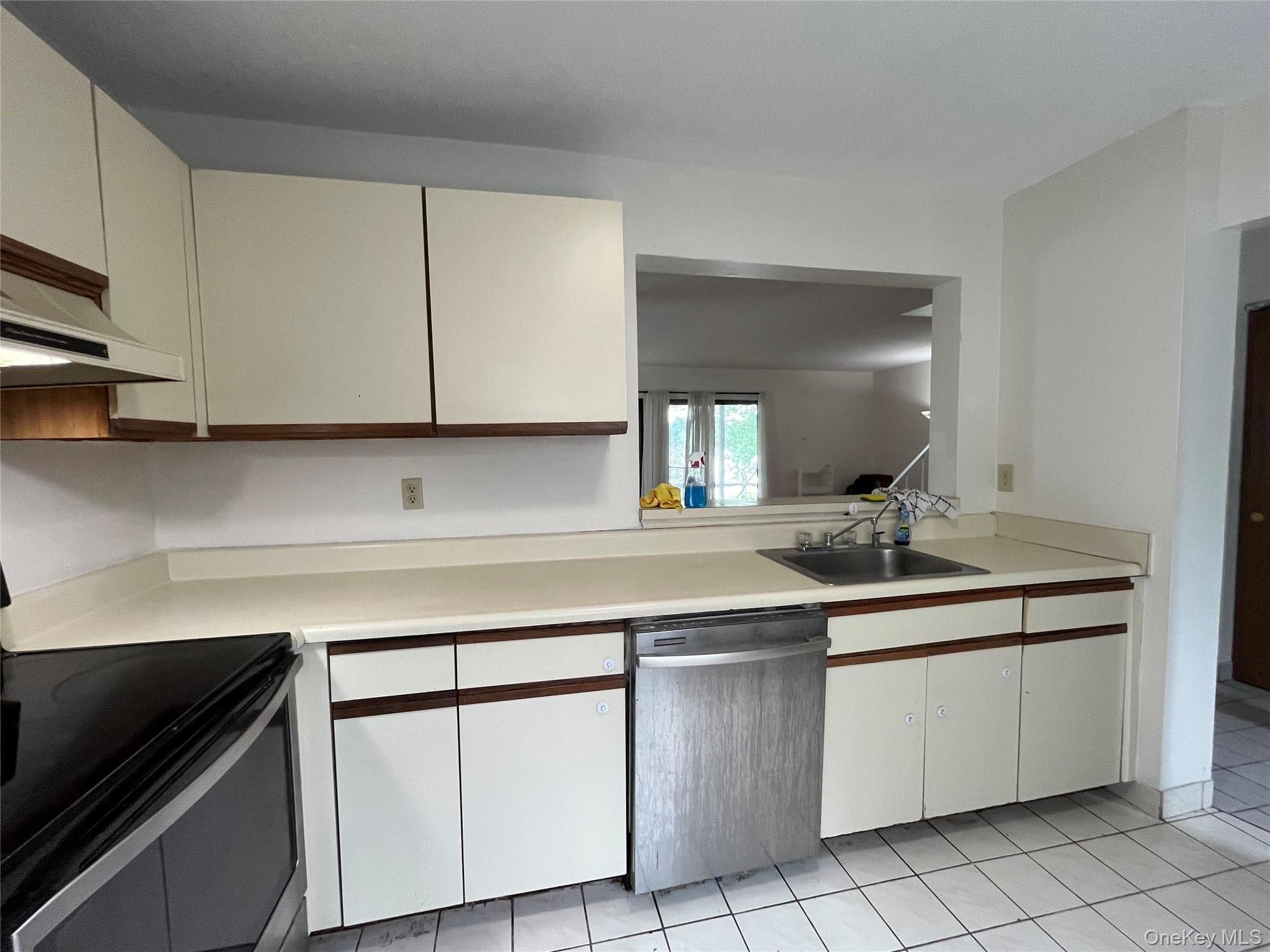 24 Hudson Heights Drive thumbnail 8