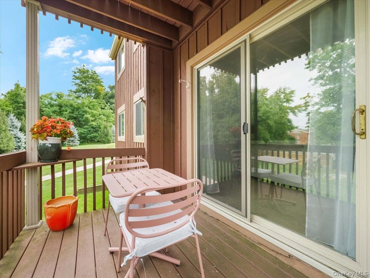 139 Sterling Street Unit: 139 thumbnail 23