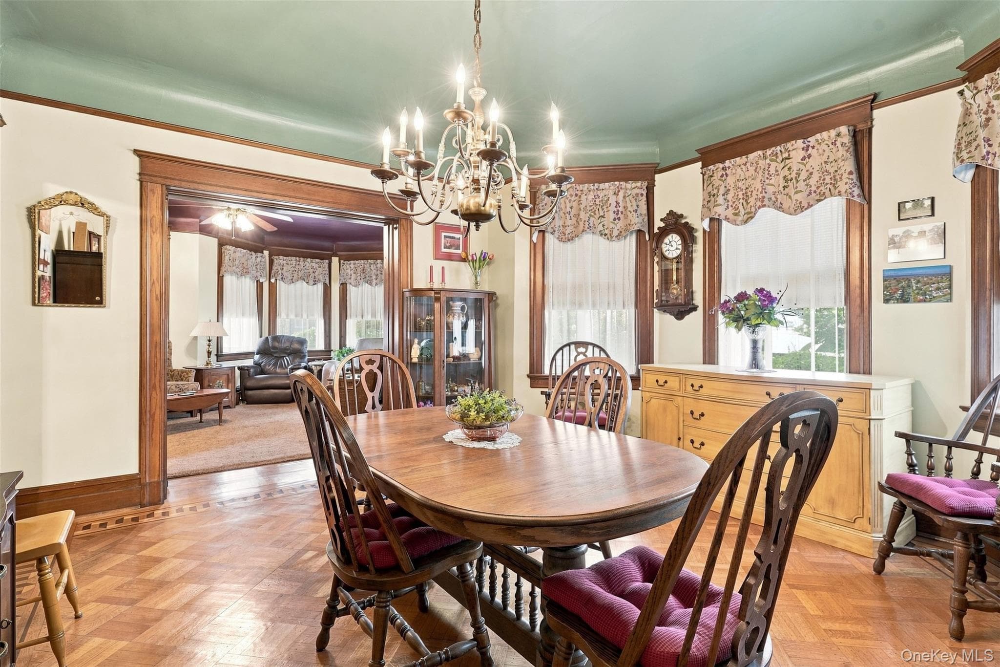 349 Albany Avenue thumbnail 17