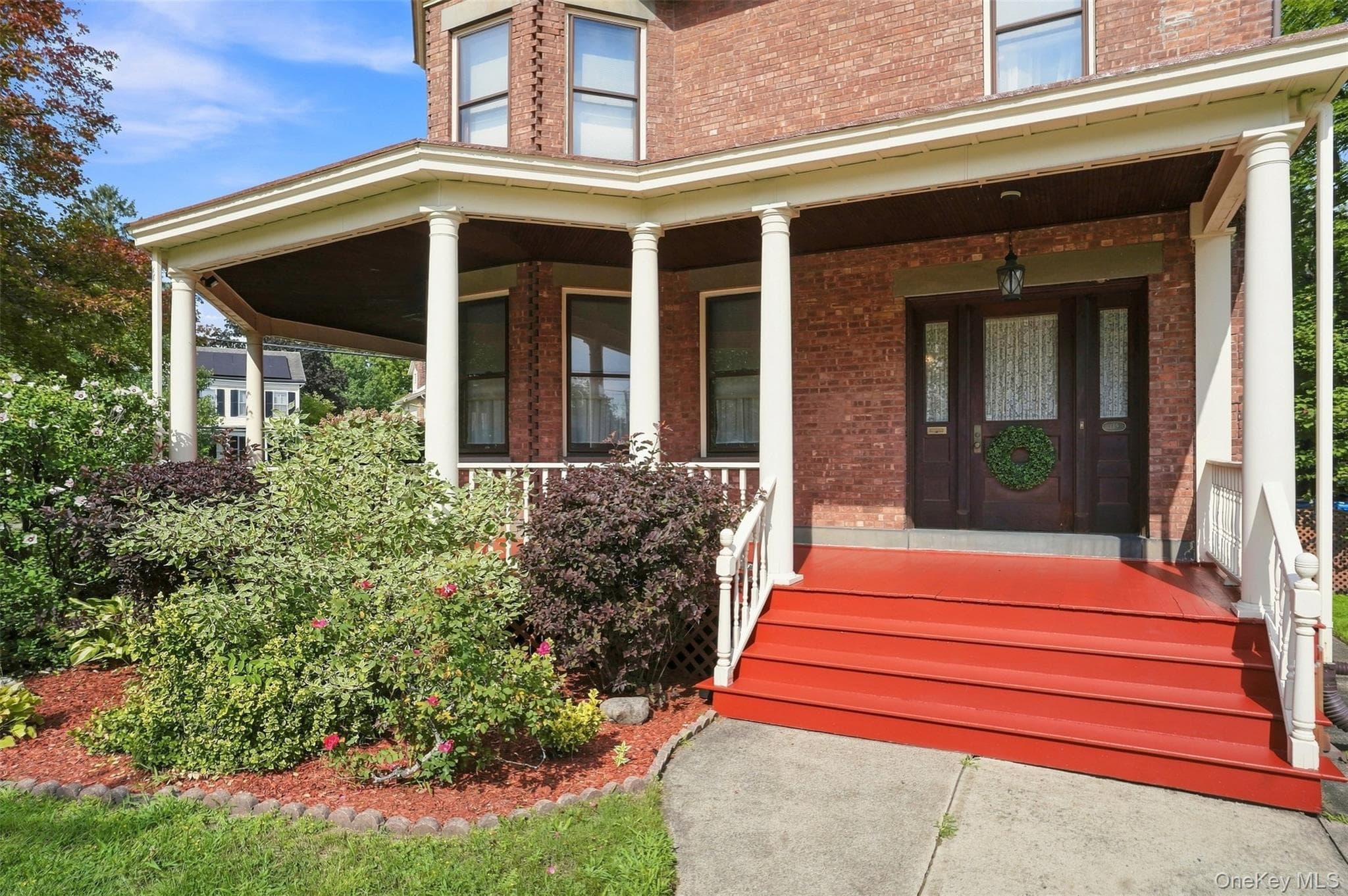 349 Albany Avenue thumbnail 4