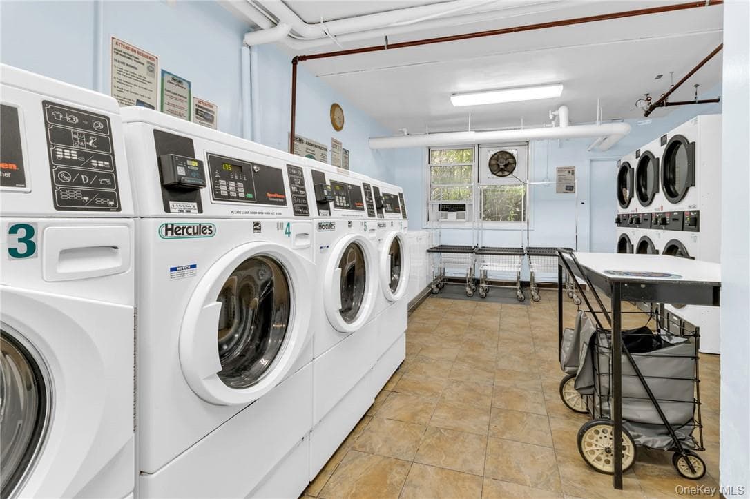 3935 Blackstone Avenue Unit: 5K thumbnail 17