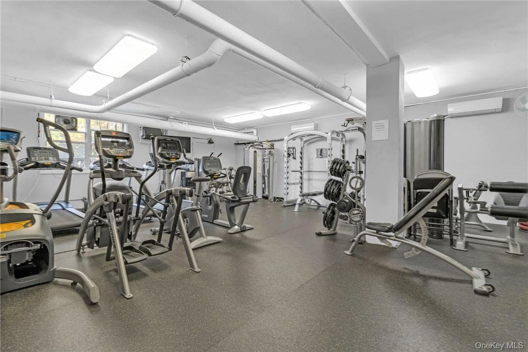 3935 Blackstone Avenue Unit: 5K thumbnail 16