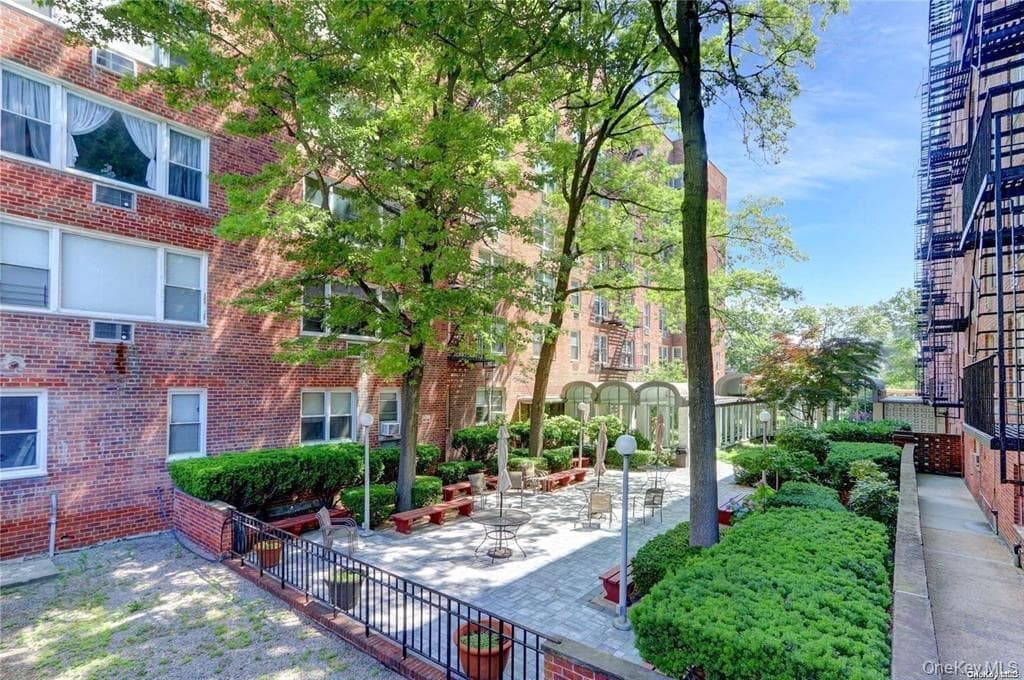 54-44 Little Neck Parkway Unit: 5O thumbnail 4