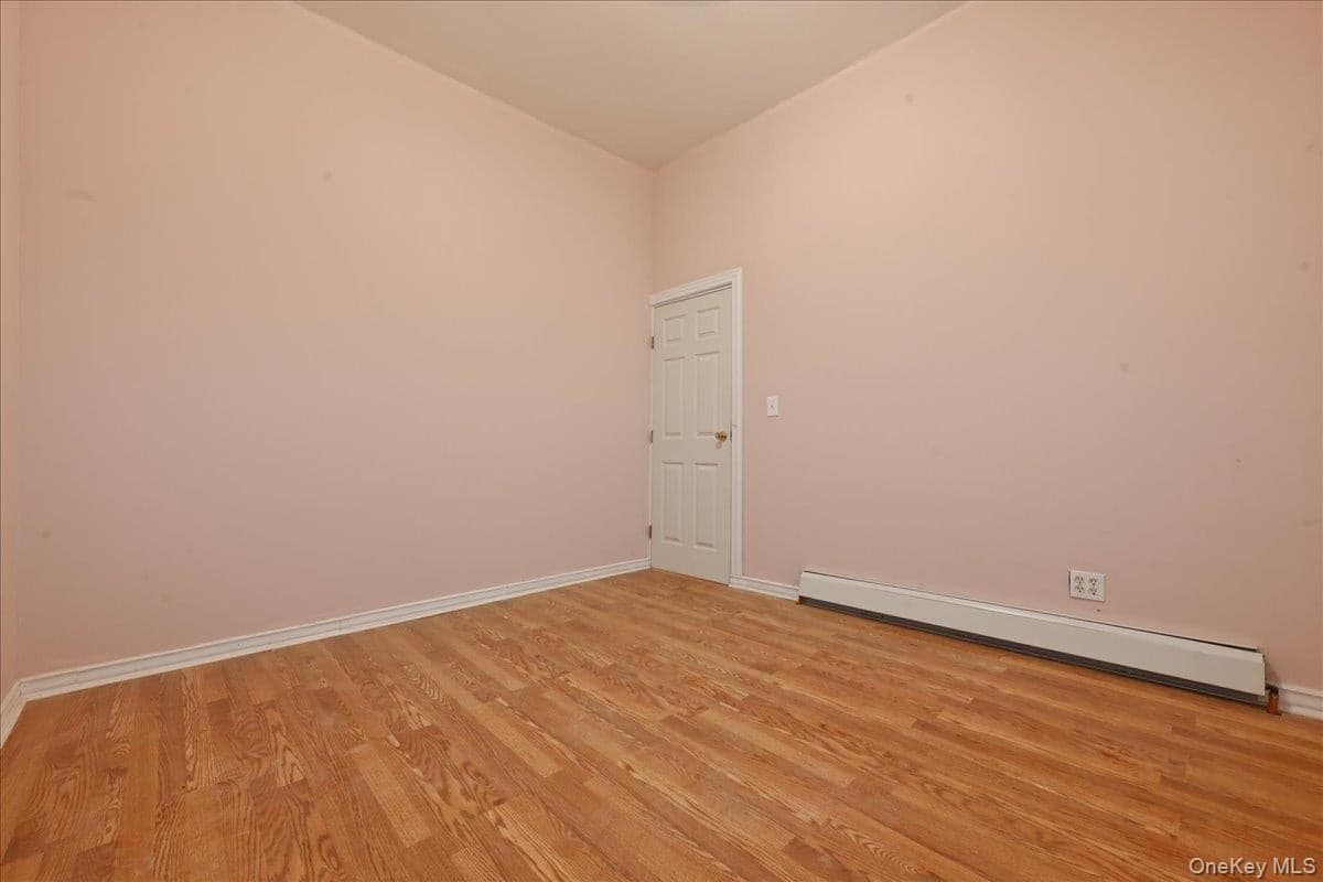 12610 Jamaica Avenue thumbnail 10