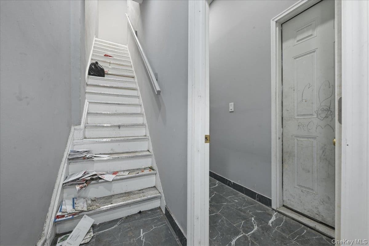 12610 Jamaica Avenue thumbnail 5
