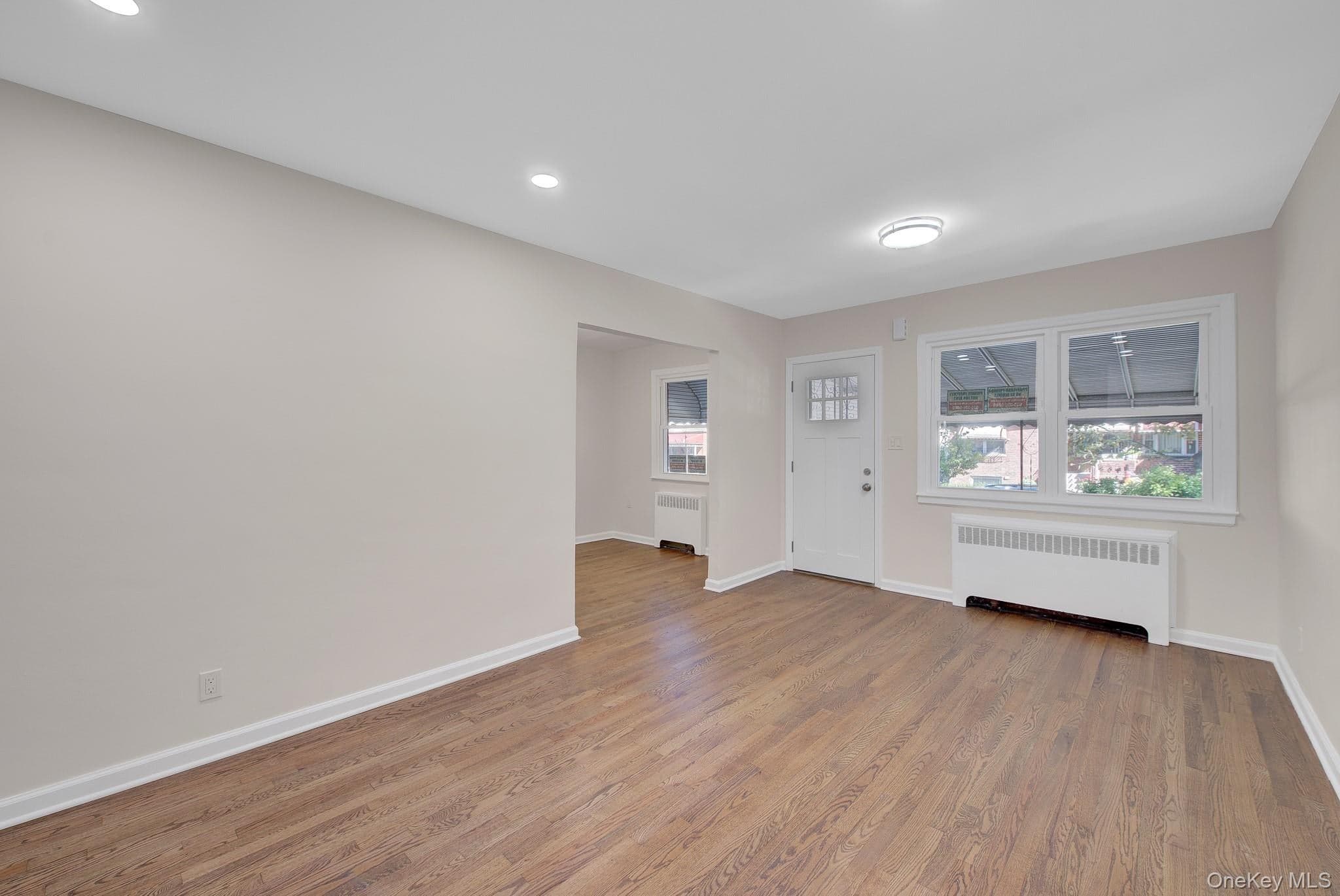 112 E 45th Street thumbnail 7