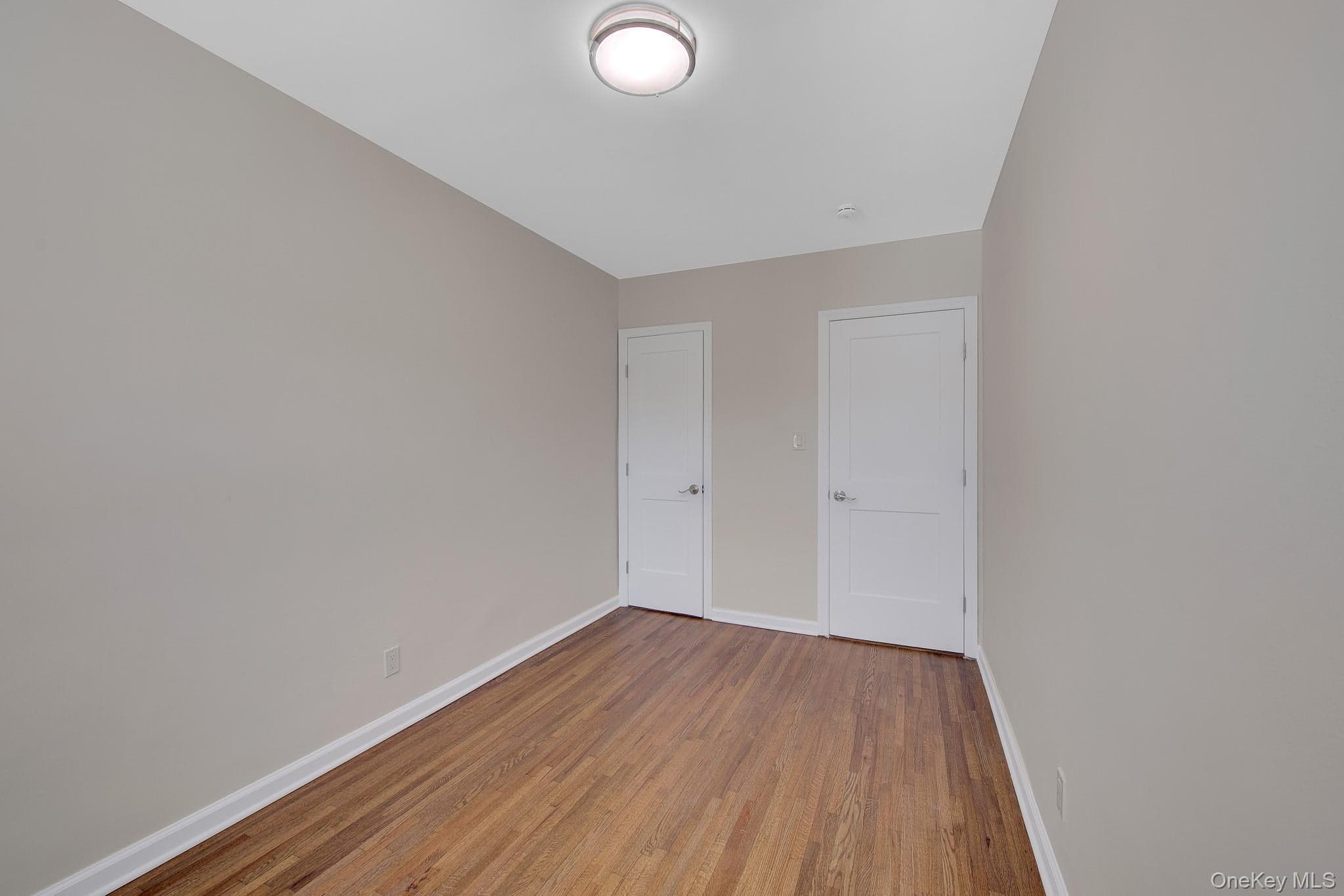 112 E 45th Street thumbnail 14