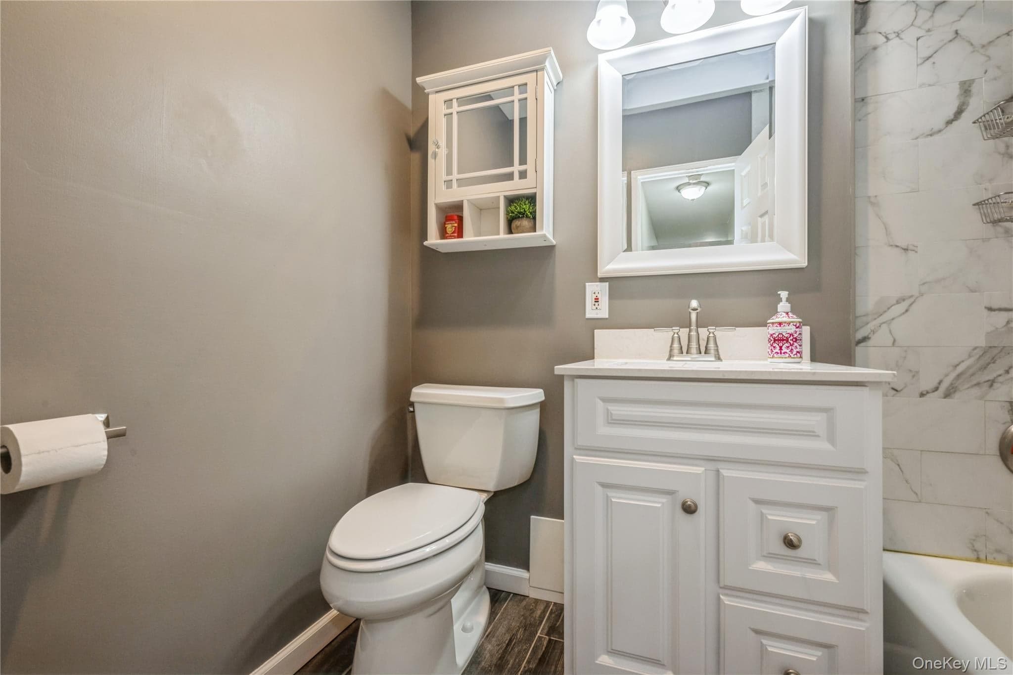 460 Old Town Road Unit: 8J thumbnail 15