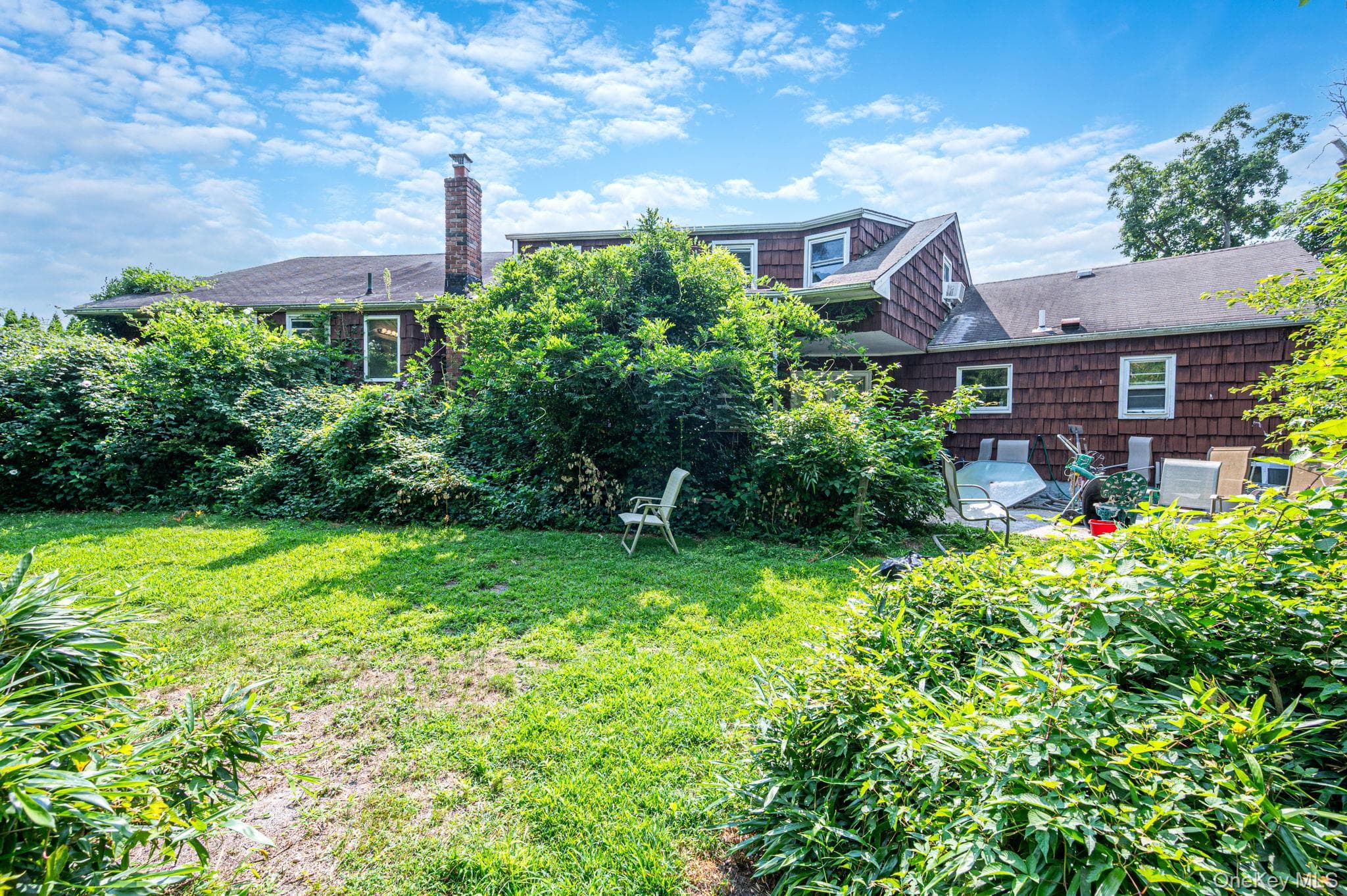 893 Gardiner Drive thumbnail 6