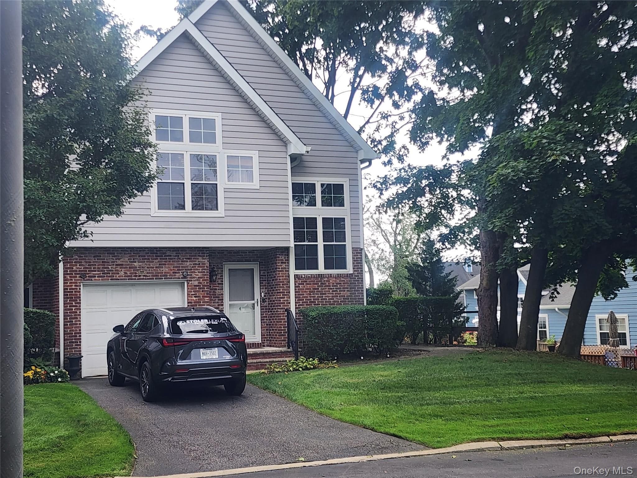 4 Sprucewood Boulevard thumbnail 3