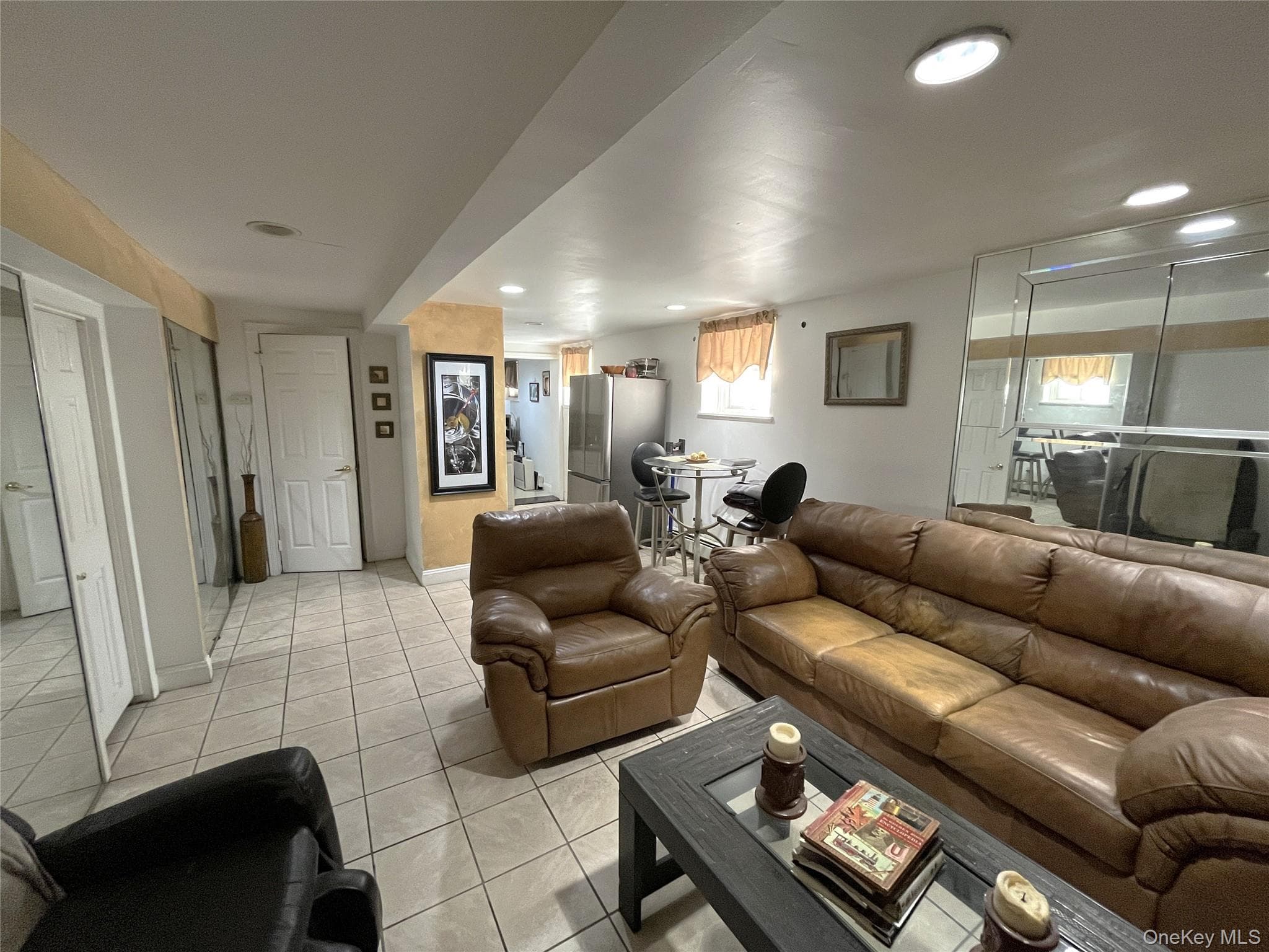 2430 Esplanade Avenue thumbnail 12