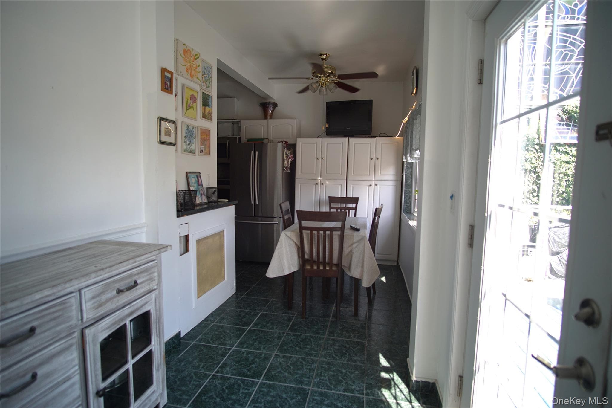 2430 Esplanade Avenue thumbnail 4