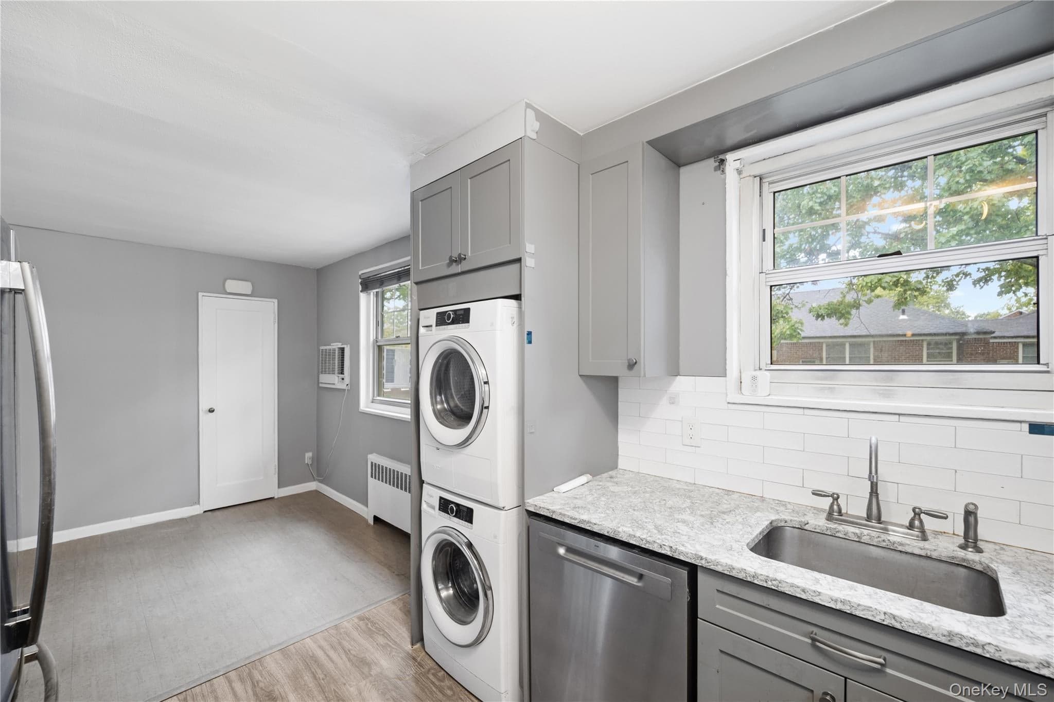 249-52 60th Avenue Unit: Upper thumbnail 17