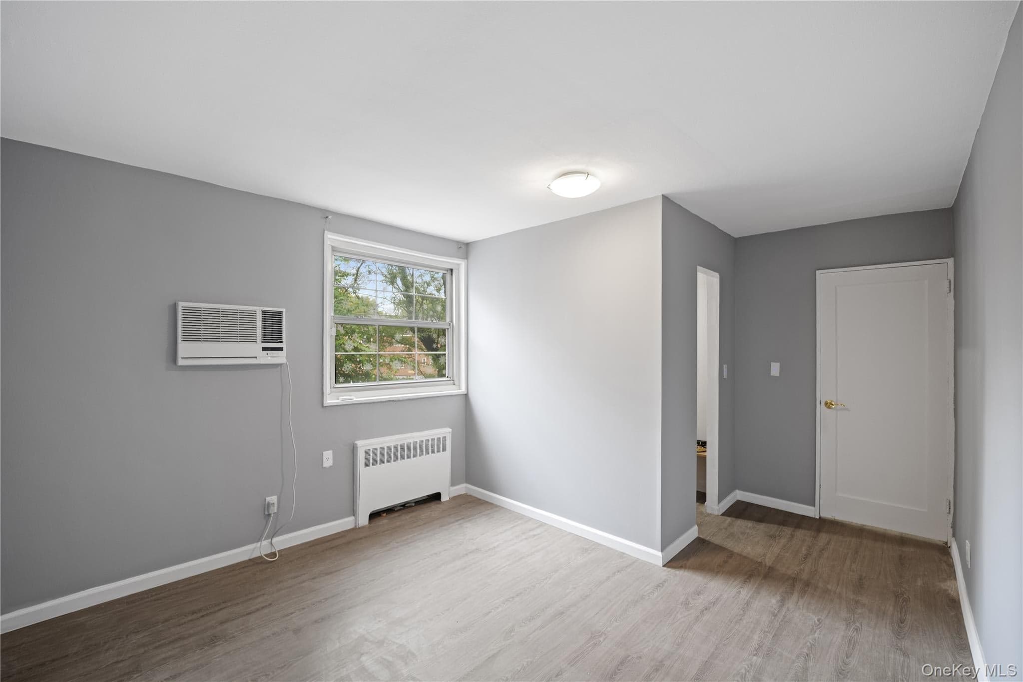 249-52 60th Avenue Unit: Upper thumbnail 15