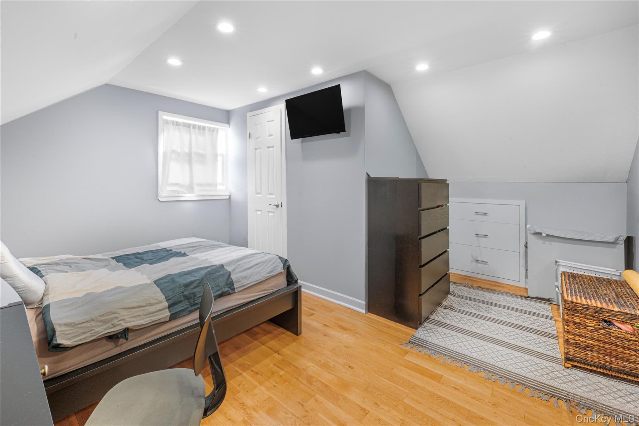 2450 Mermaid Avenue thumbnail 23