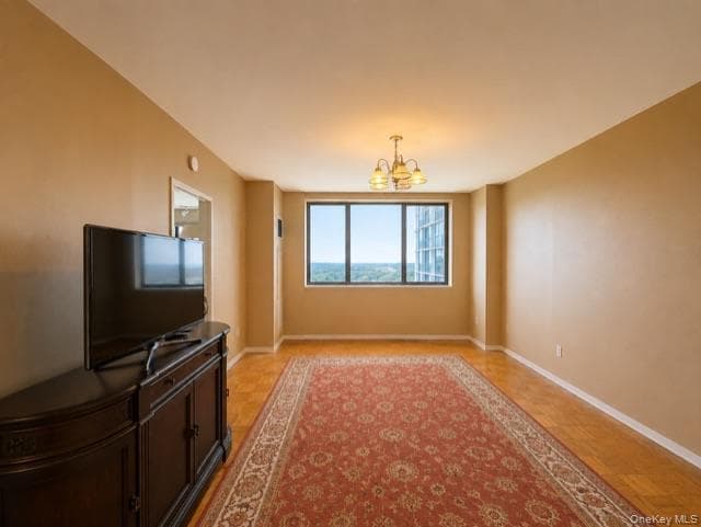 27110 Grand Central Parkway Unit: 15Q thumbnail 5