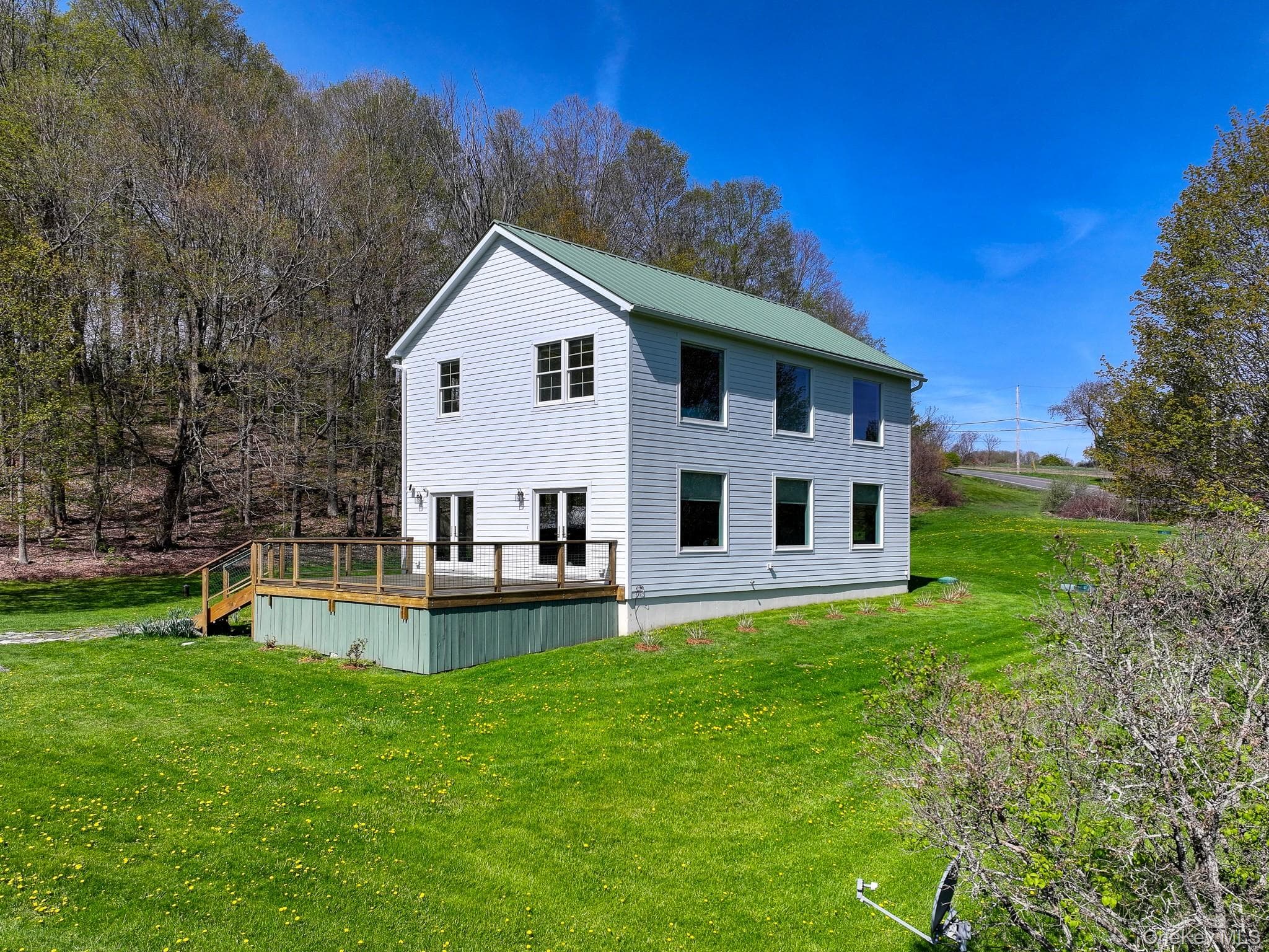 150 Sawchuck Road thumbnail 2