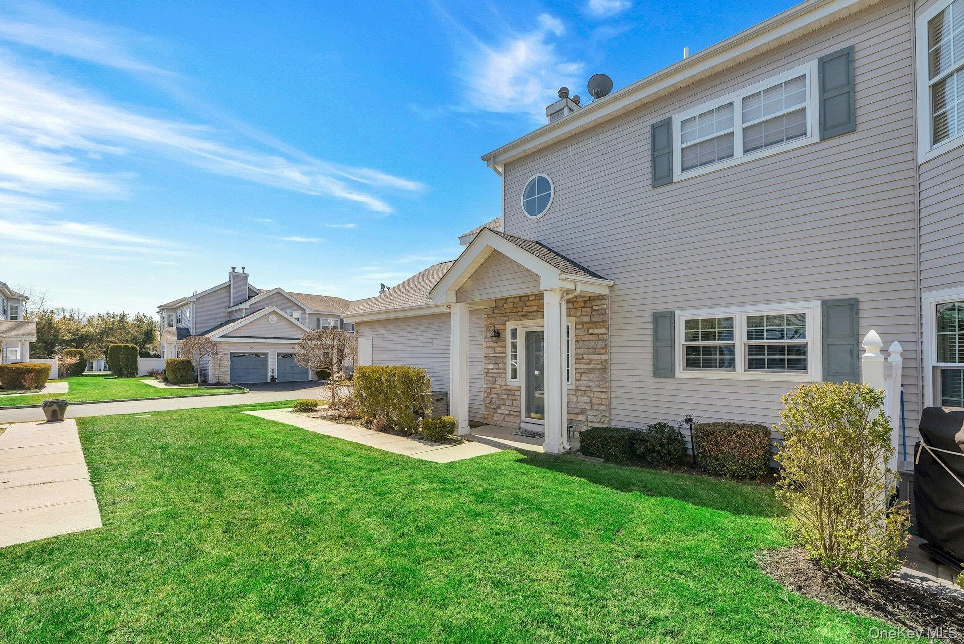 548 Highland Court thumbnail 3