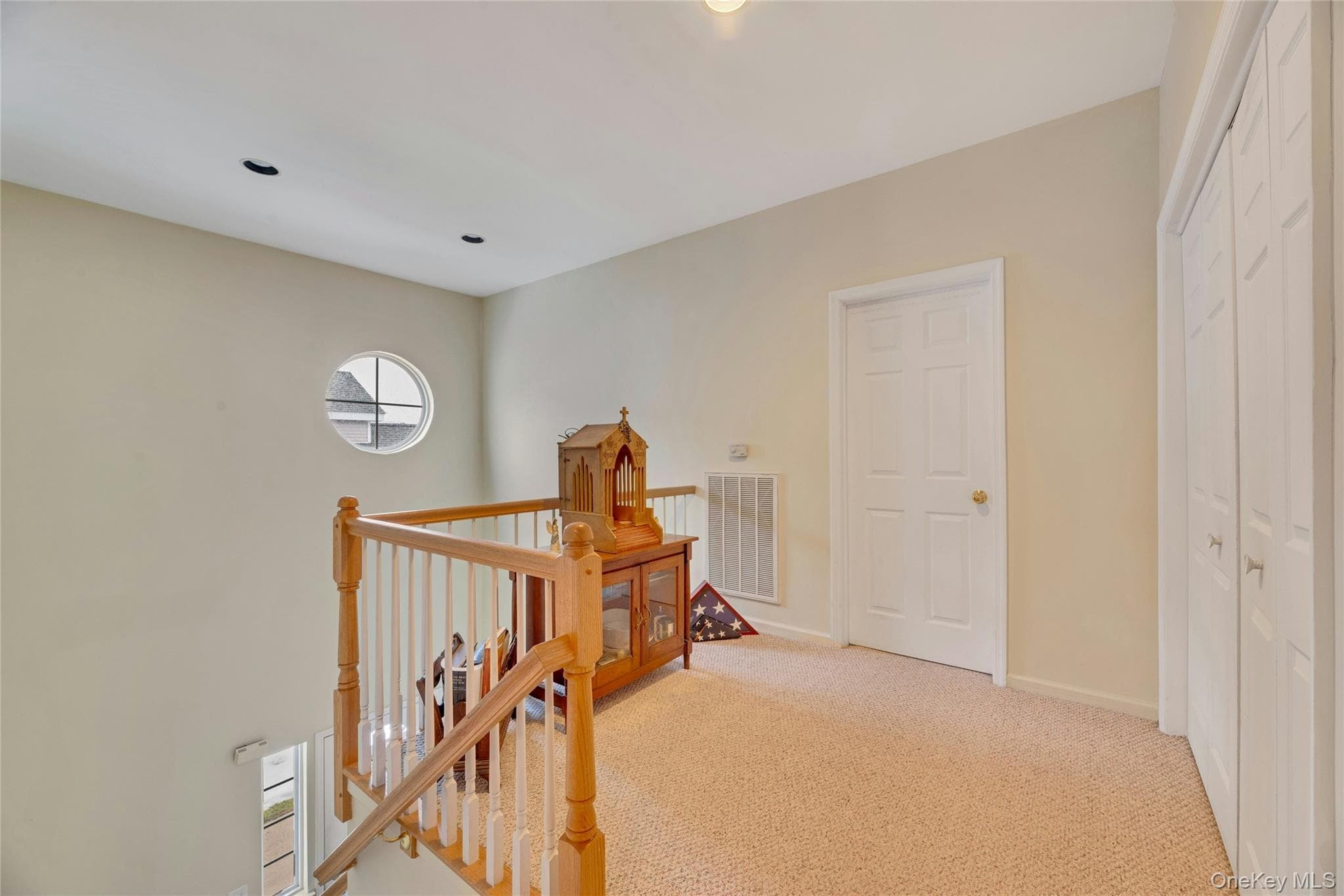 548 Highland Court thumbnail 5
