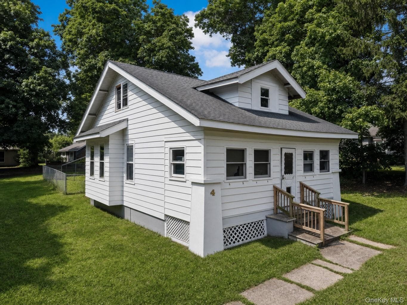 4 Grove Street, Harriman