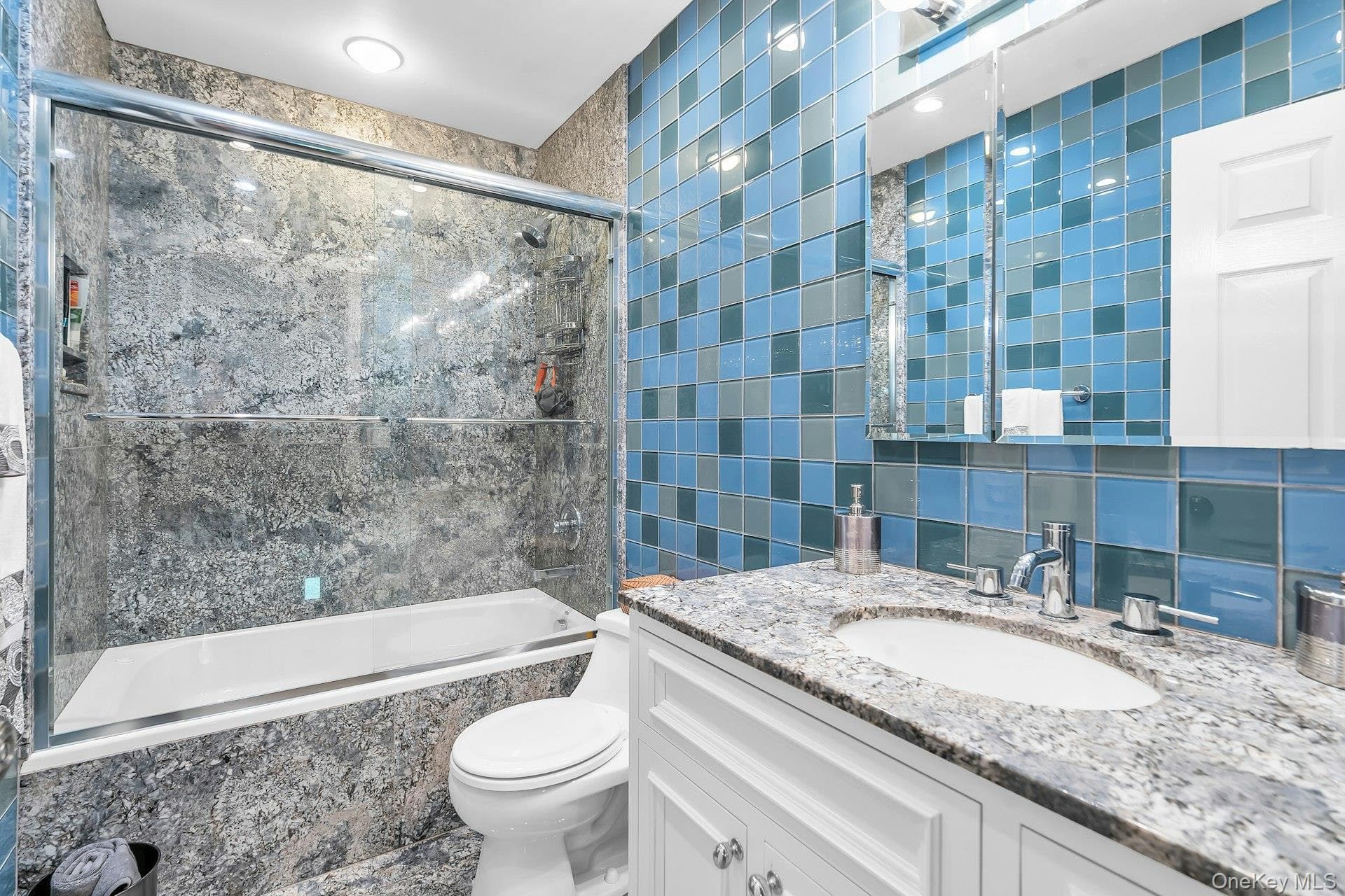 61 Washington Heights Avenue thumbnail 15