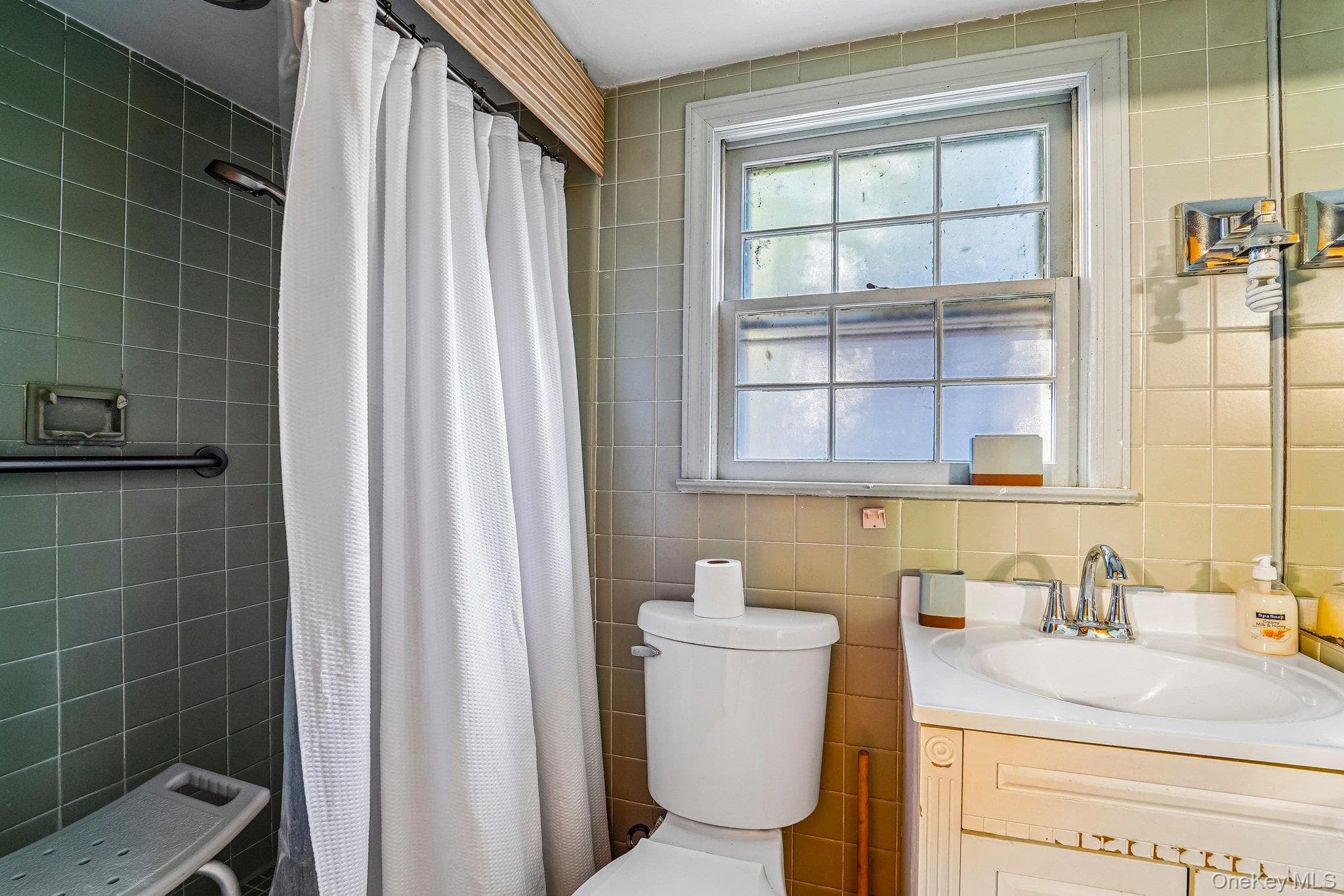 597 W Nyack Road thumbnail 18