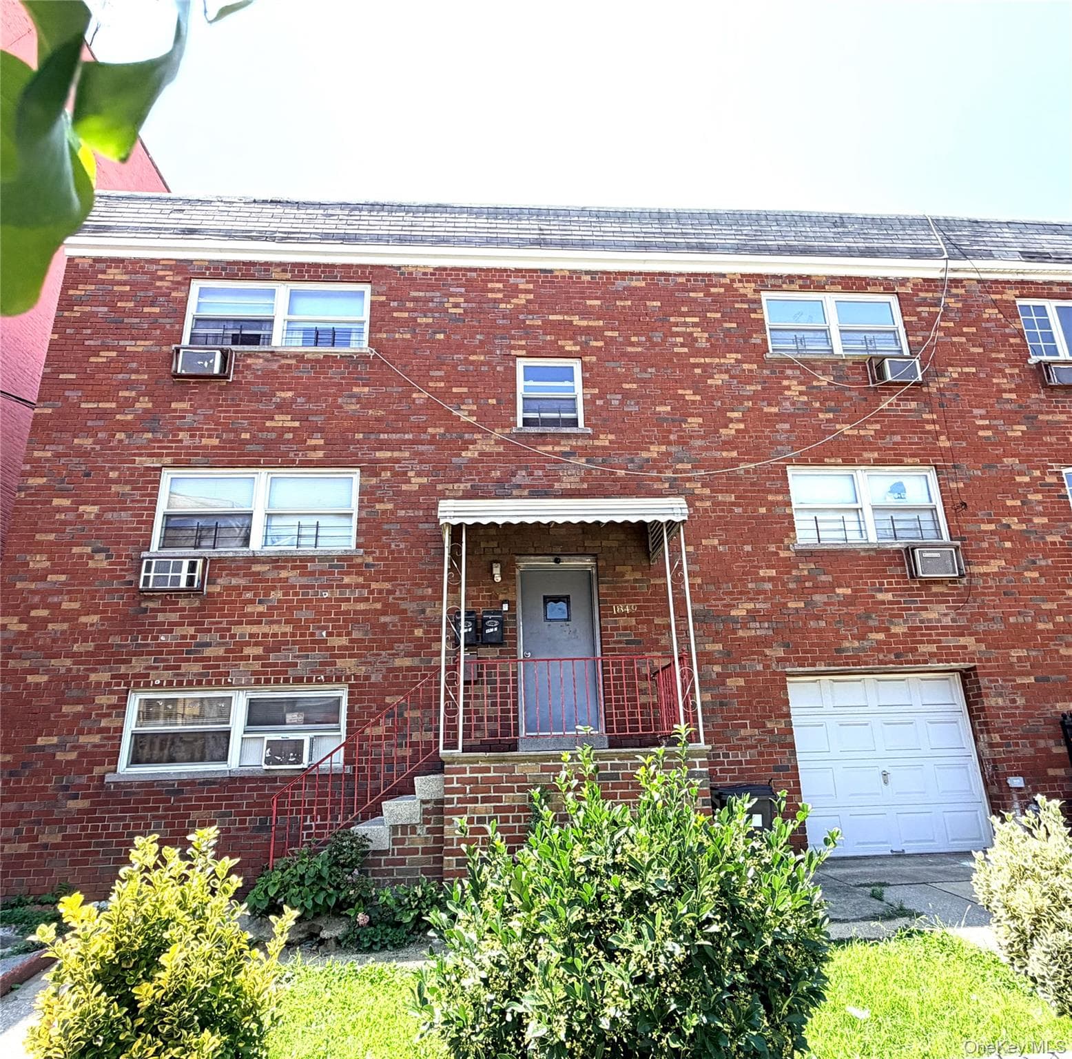 1849 White Plains Road thumbnail 2
