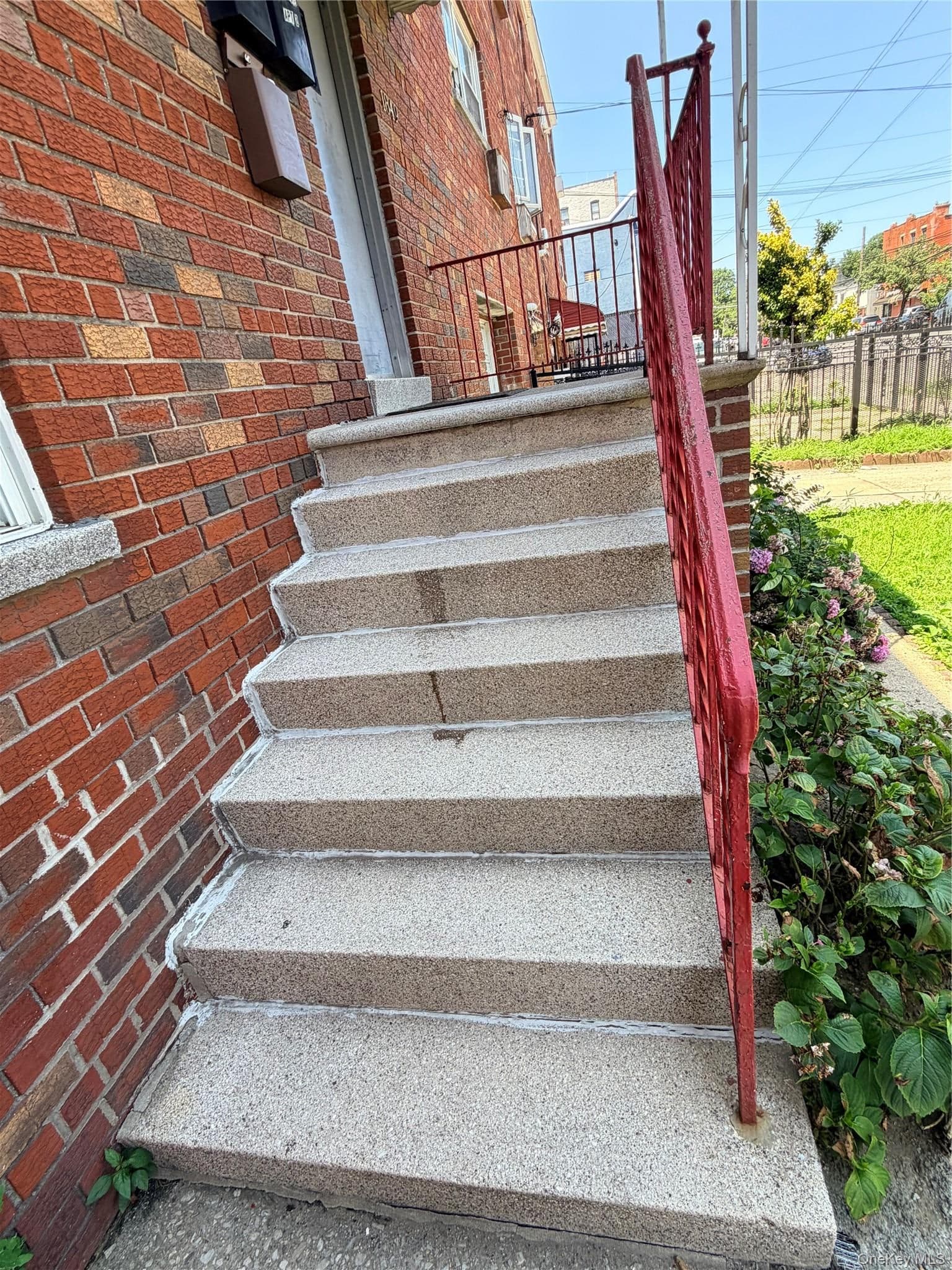 1849 White Plains Road thumbnail 33