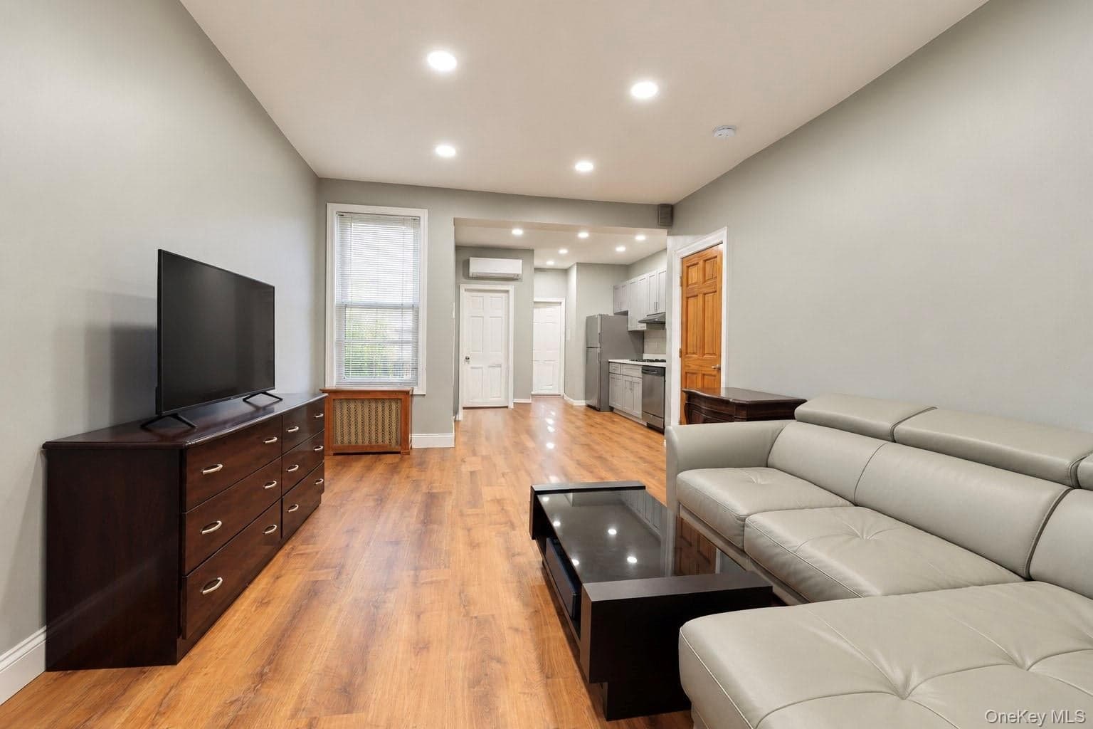 1855 Gleason Avenue thumbnail 23