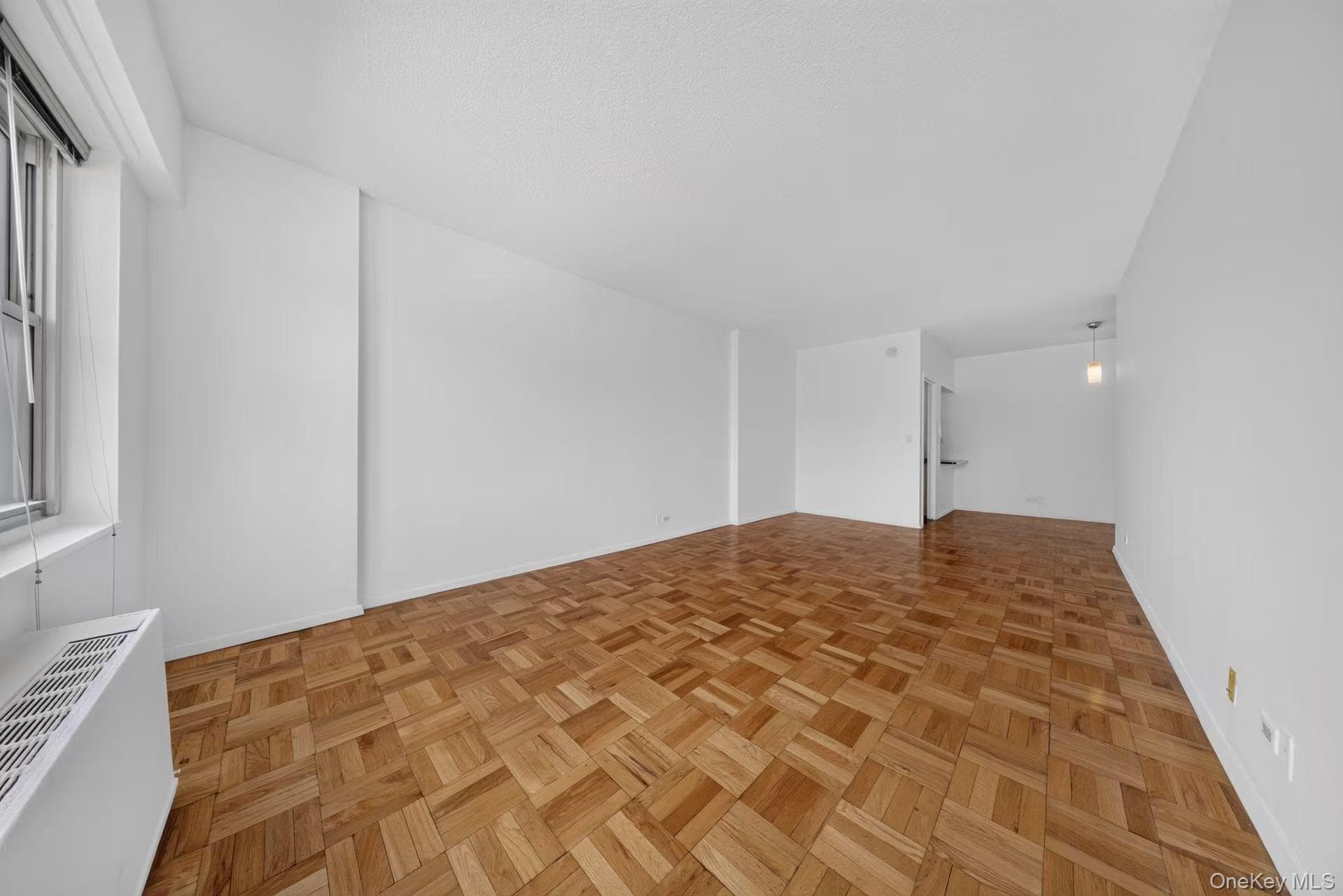 60 E 8th Street Unit: 18G thumbnail 7