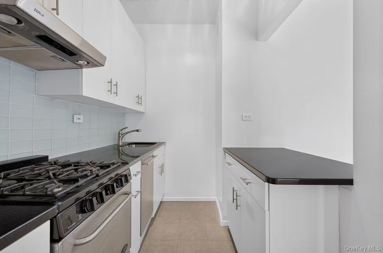 60 E 8th Street Unit: 18G thumbnail 9