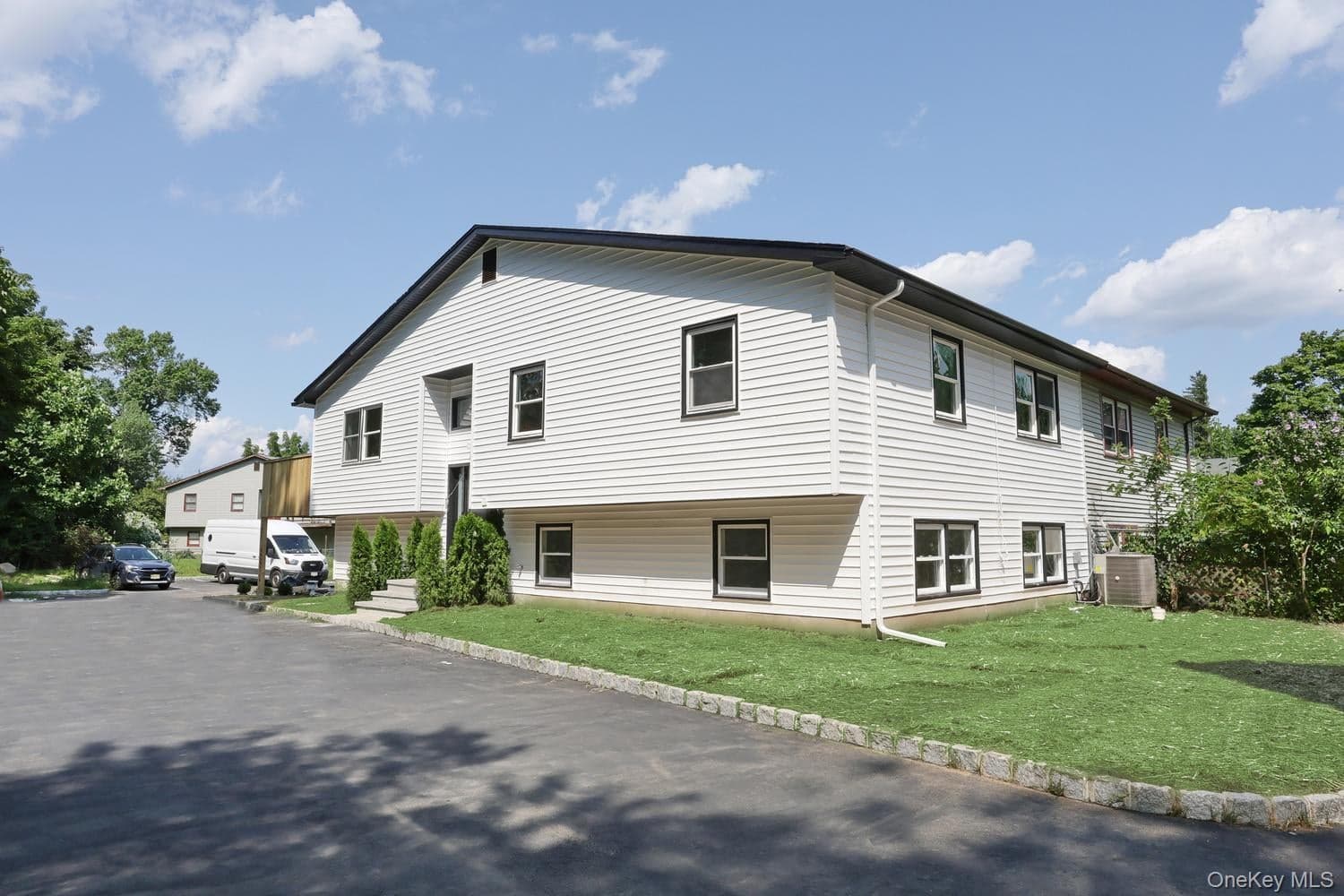 38 Singer Avenue thumbnail 39