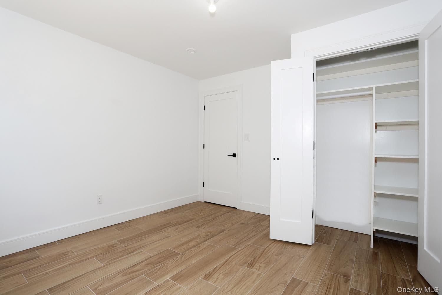 38 Singer Avenue thumbnail 34