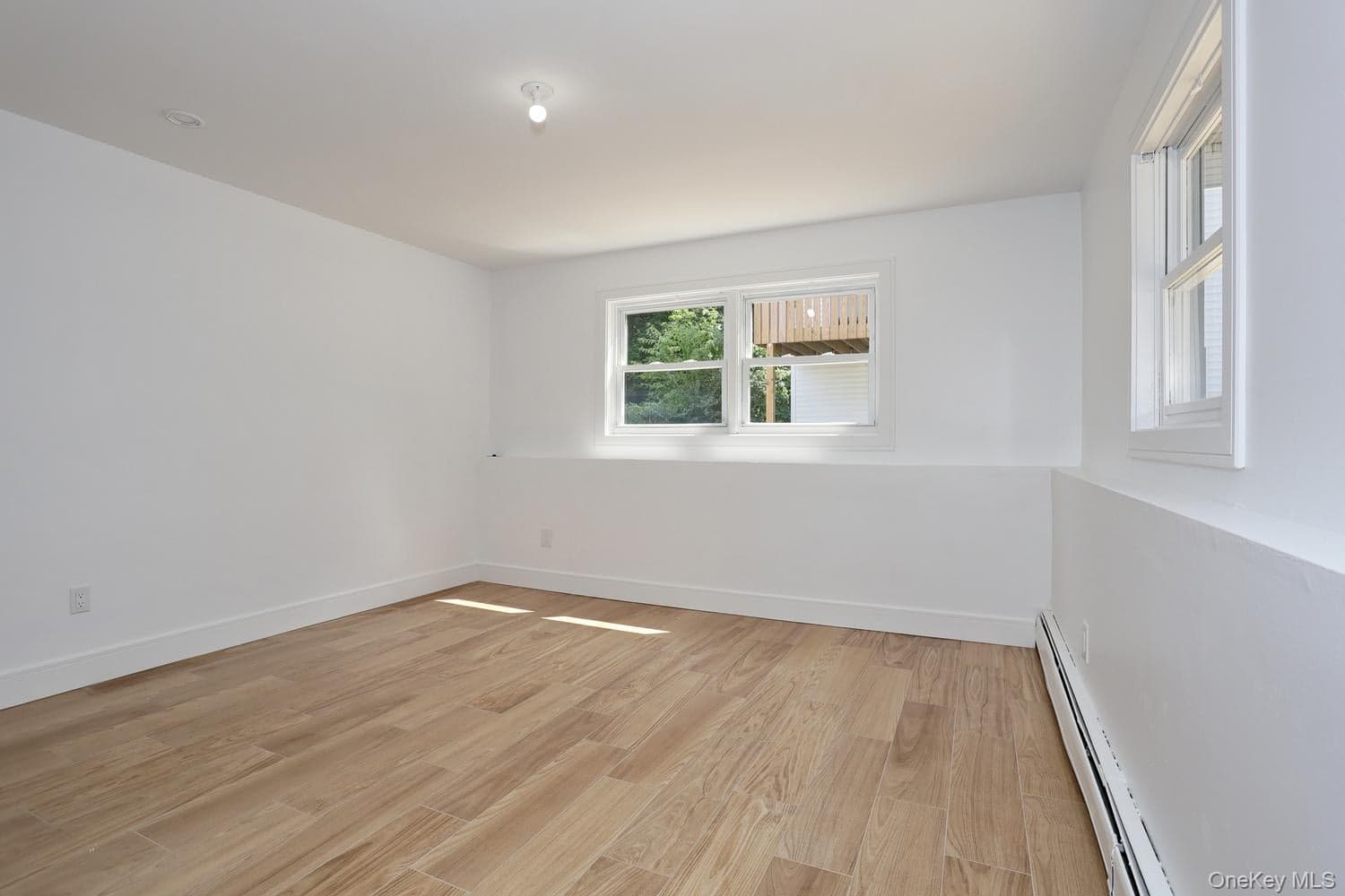 38 Singer Avenue thumbnail 36