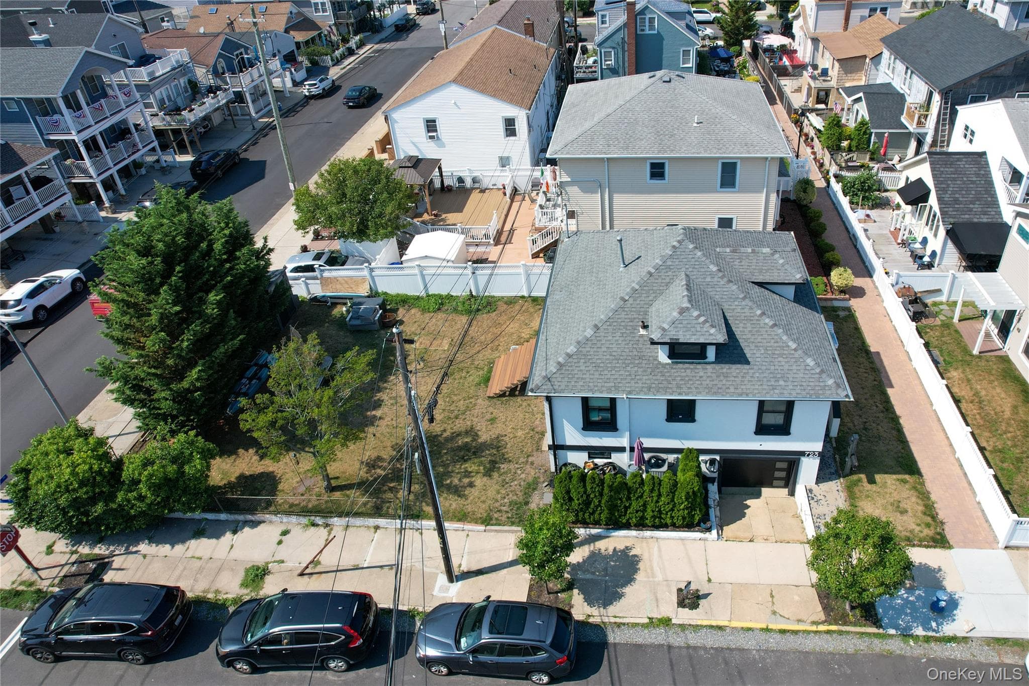 723 W Olive Street thumbnail 4