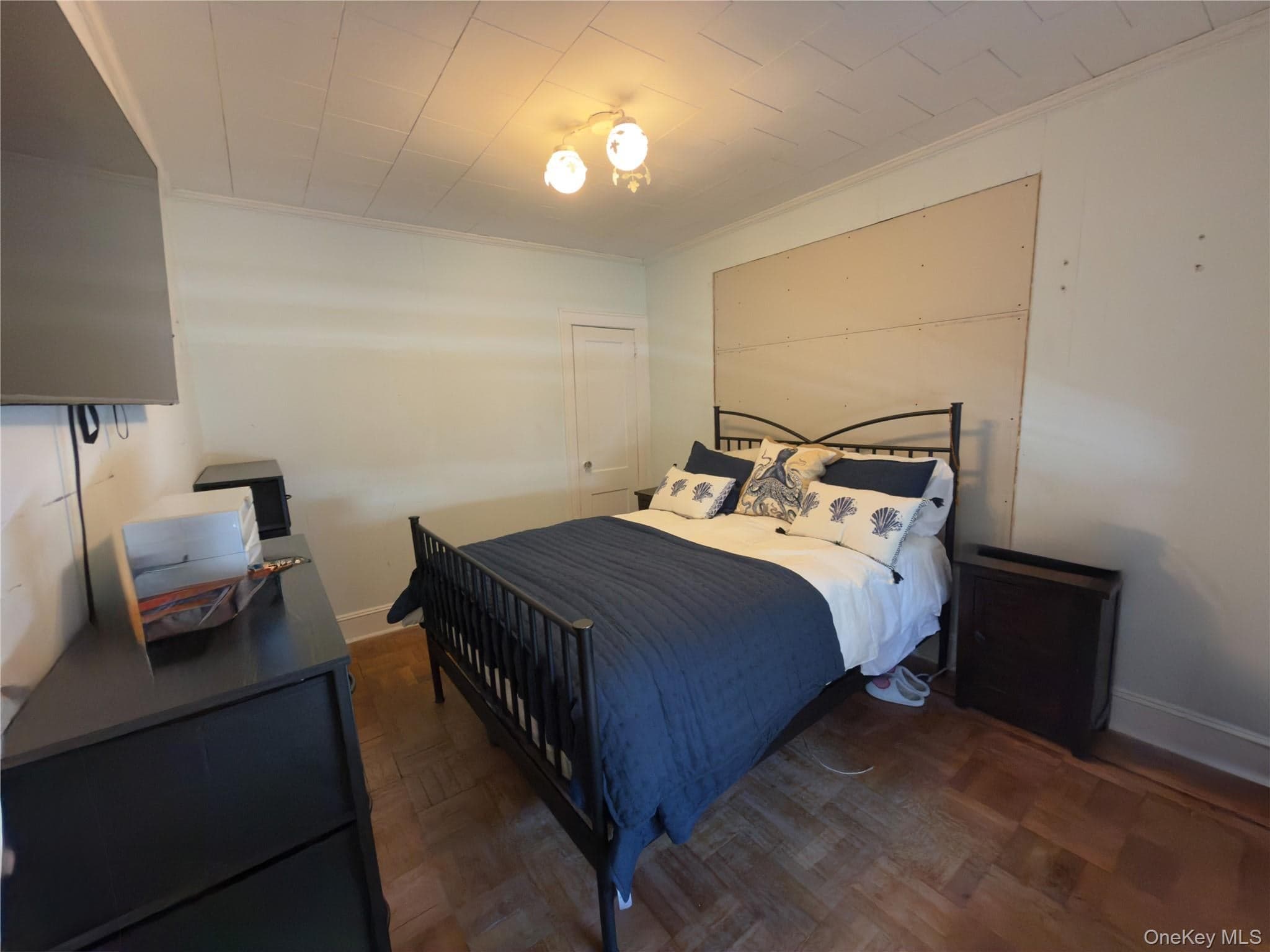 723 W Olive Street thumbnail 10