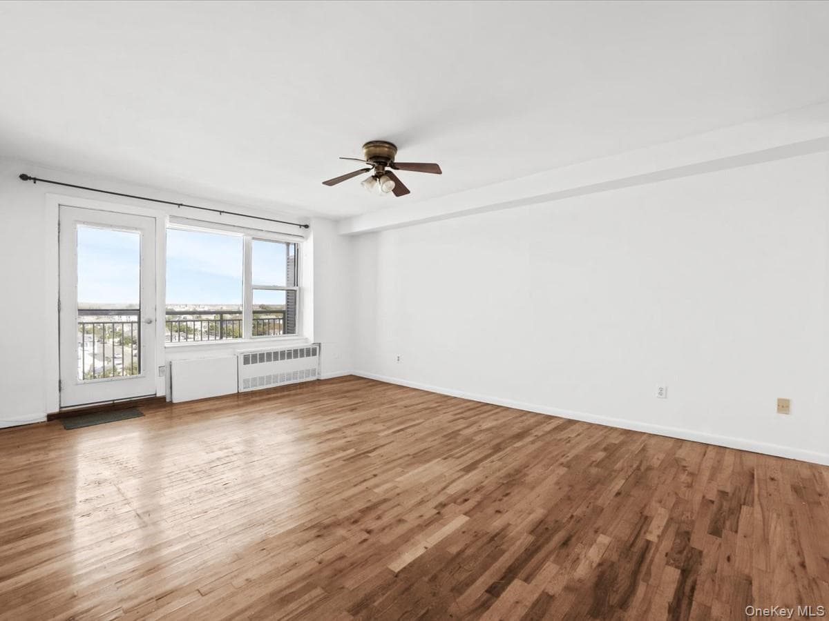 855 E Broadway Unit: 6H thumbnail 5