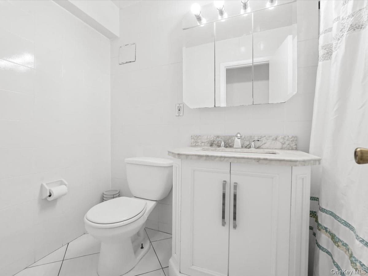 855 E Broadway Unit: 6H thumbnail 18
