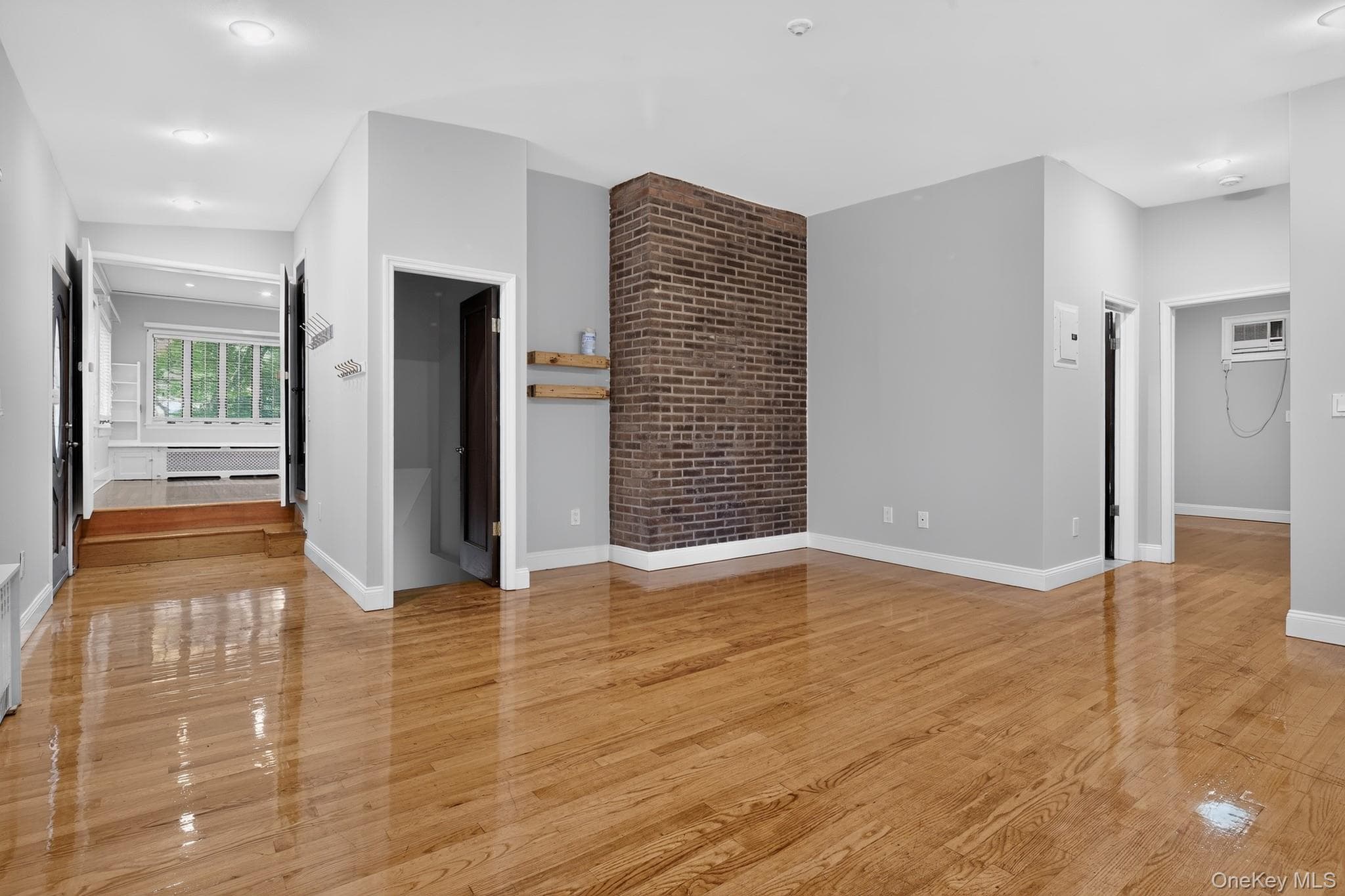 24640 Alameda Avenue thumbnail 8