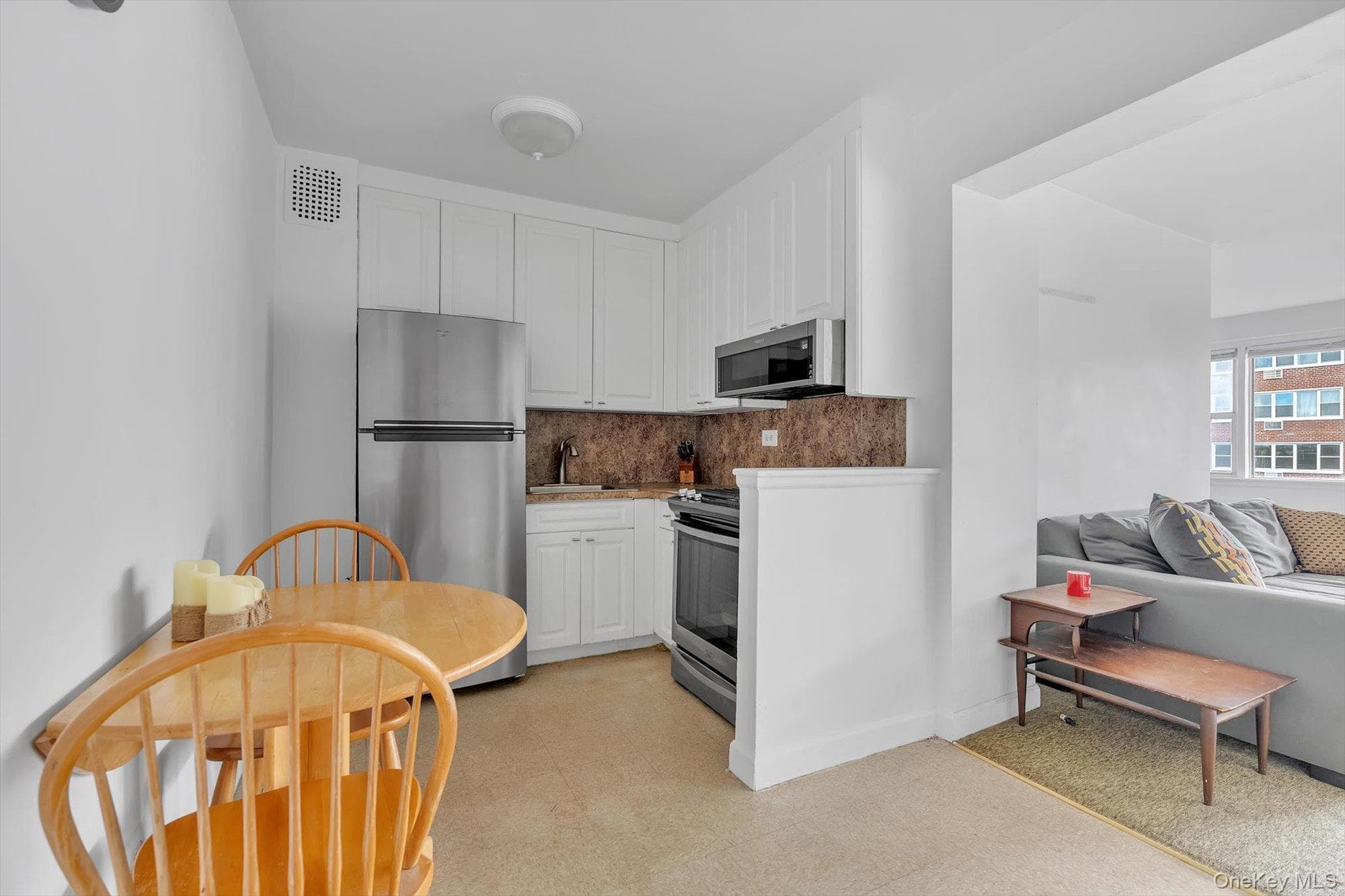 87-15 165th Street Unit: 7G thumbnail 12