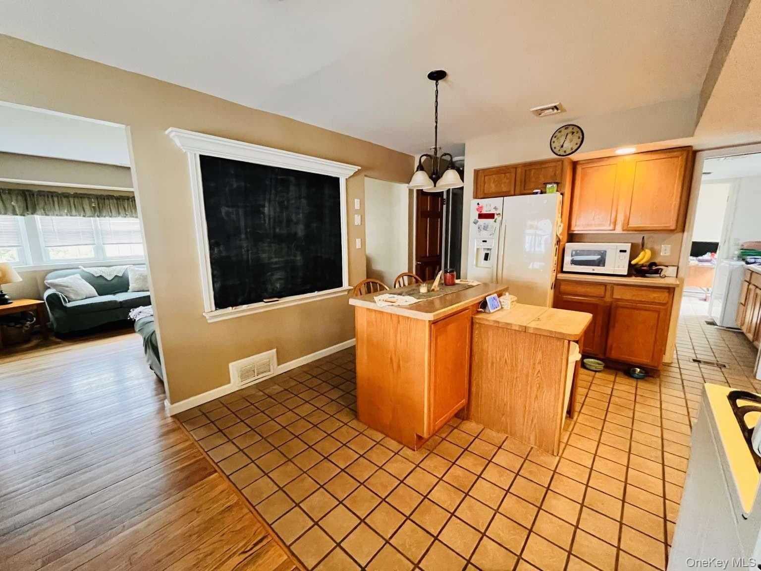 20 Neversink Drive thumbnail 9